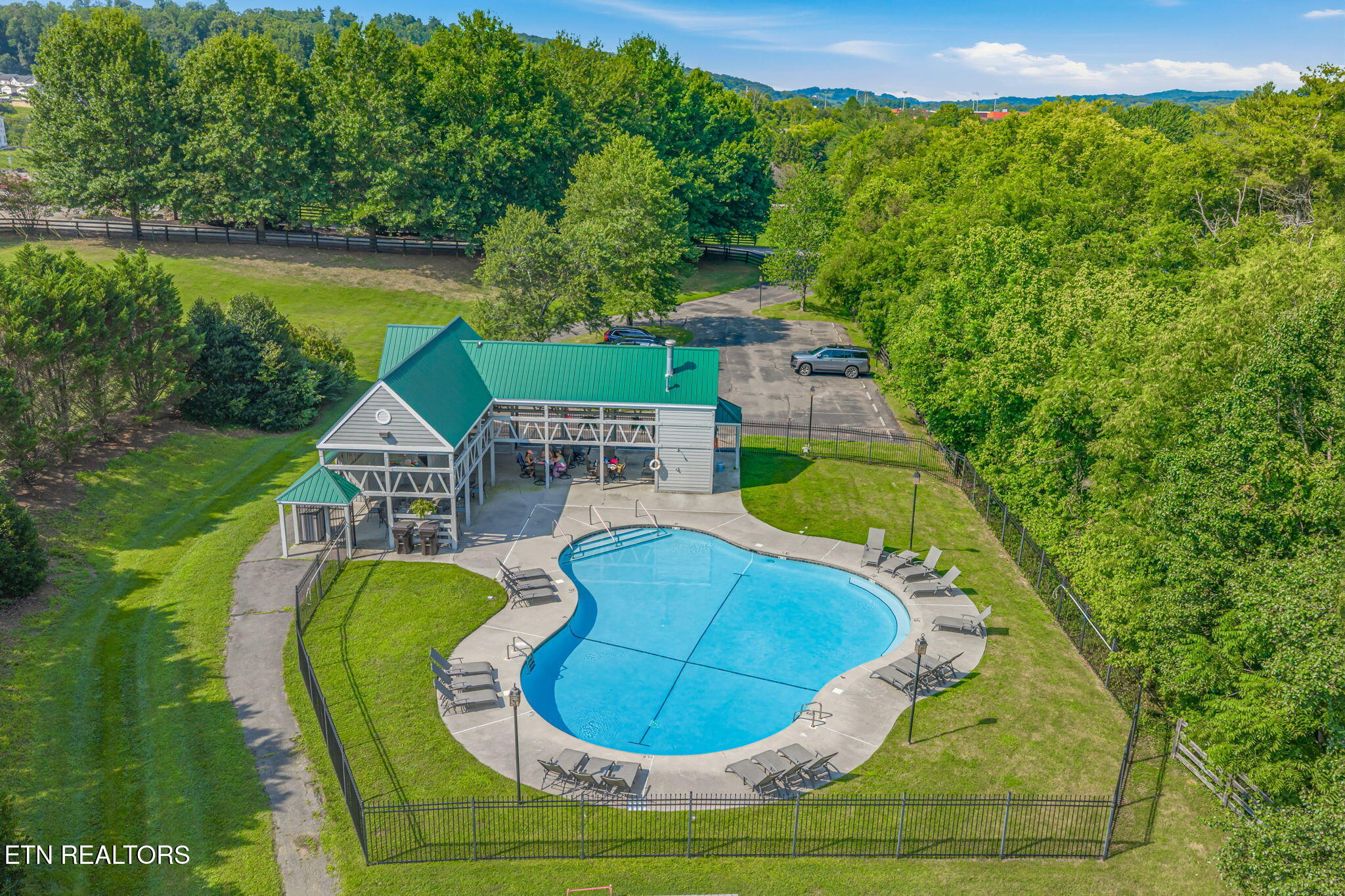 2309 Macintosh Circle Knoxville TN 37932