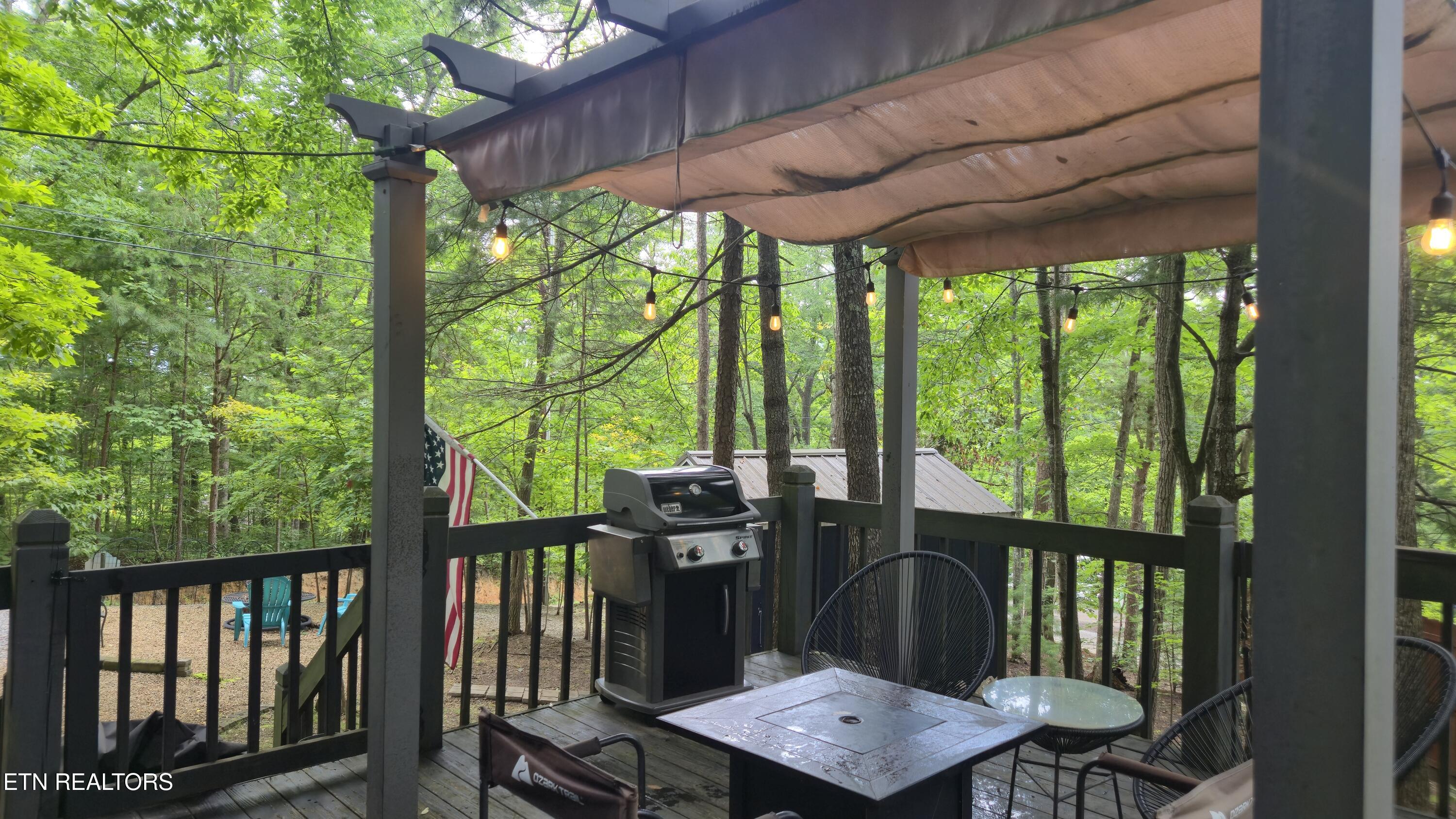 5705 S Hilltop Drive Tallassee TN 37878