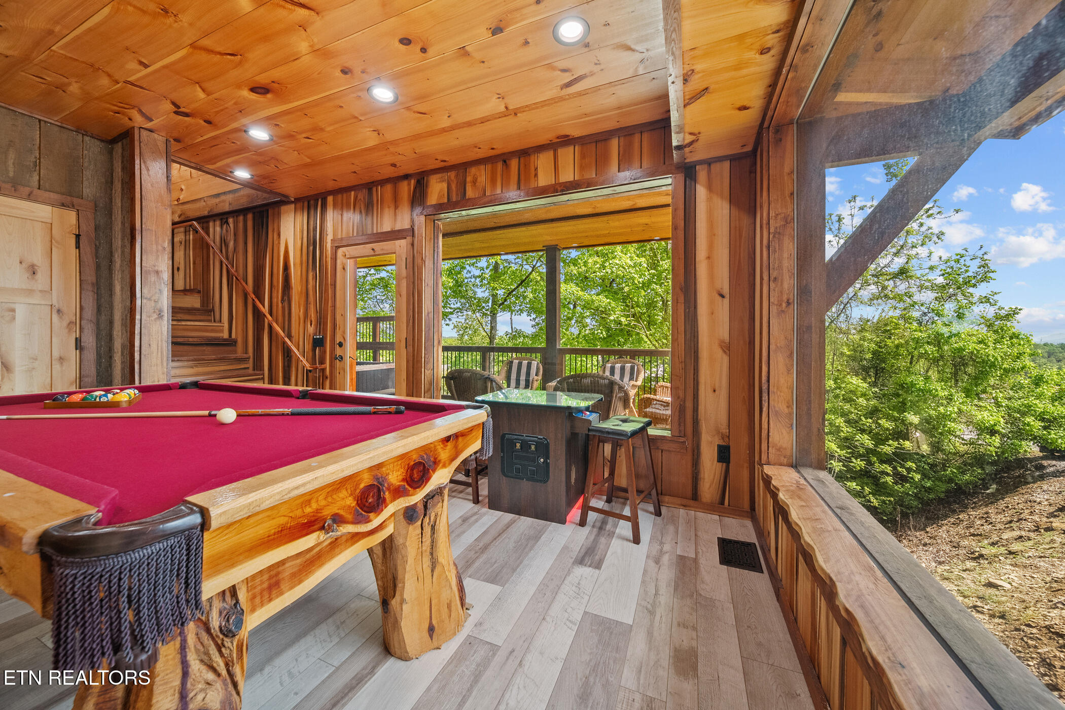 2412 Hawks Nest Way Sevierville TN 37862