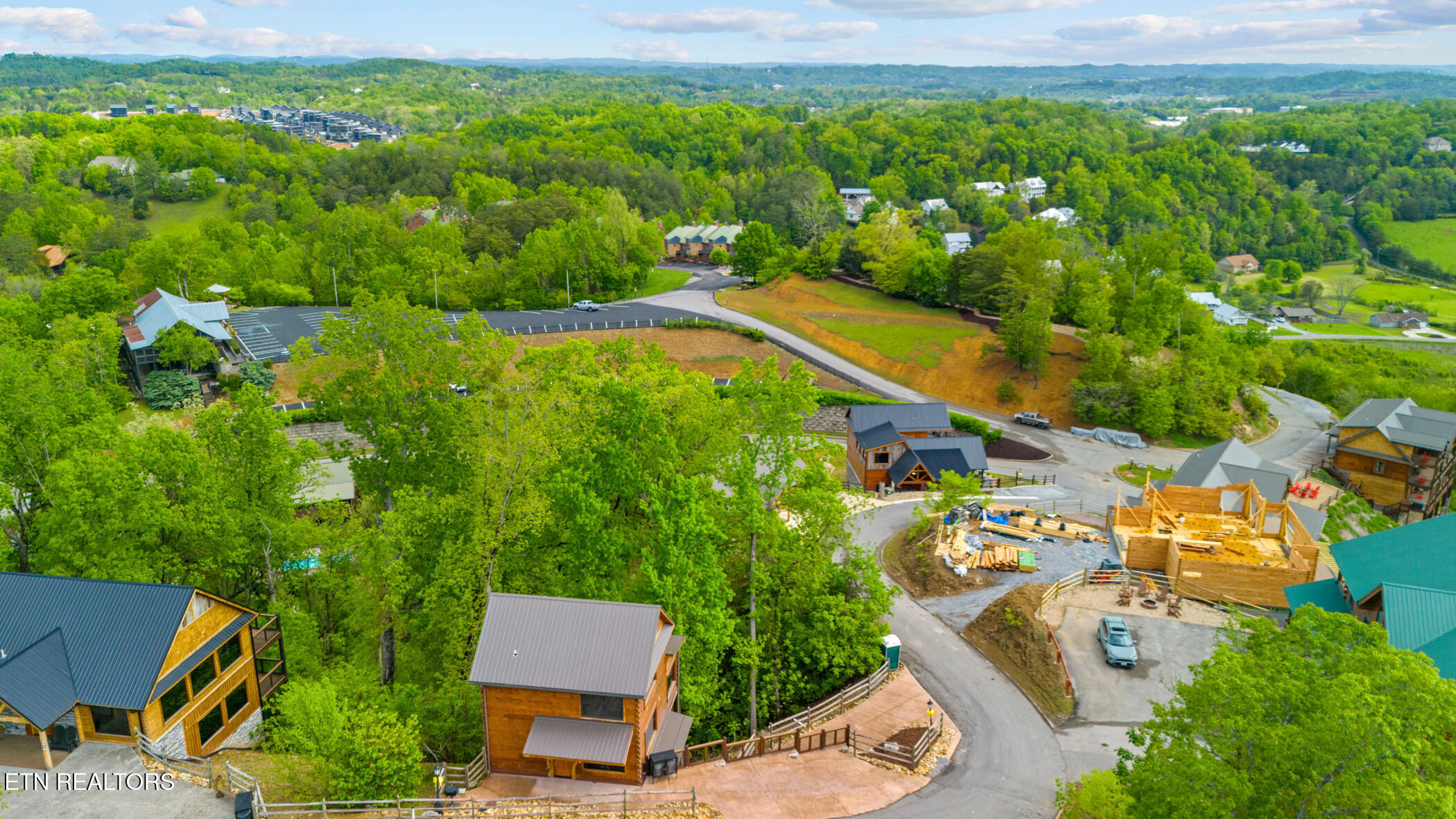 2412 Hawks Nest Way Sevierville TN 37862
