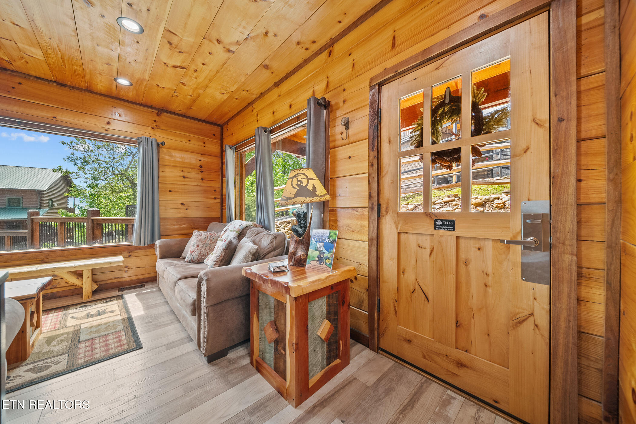 2412 Hawks Nest Way Sevierville TN 37862