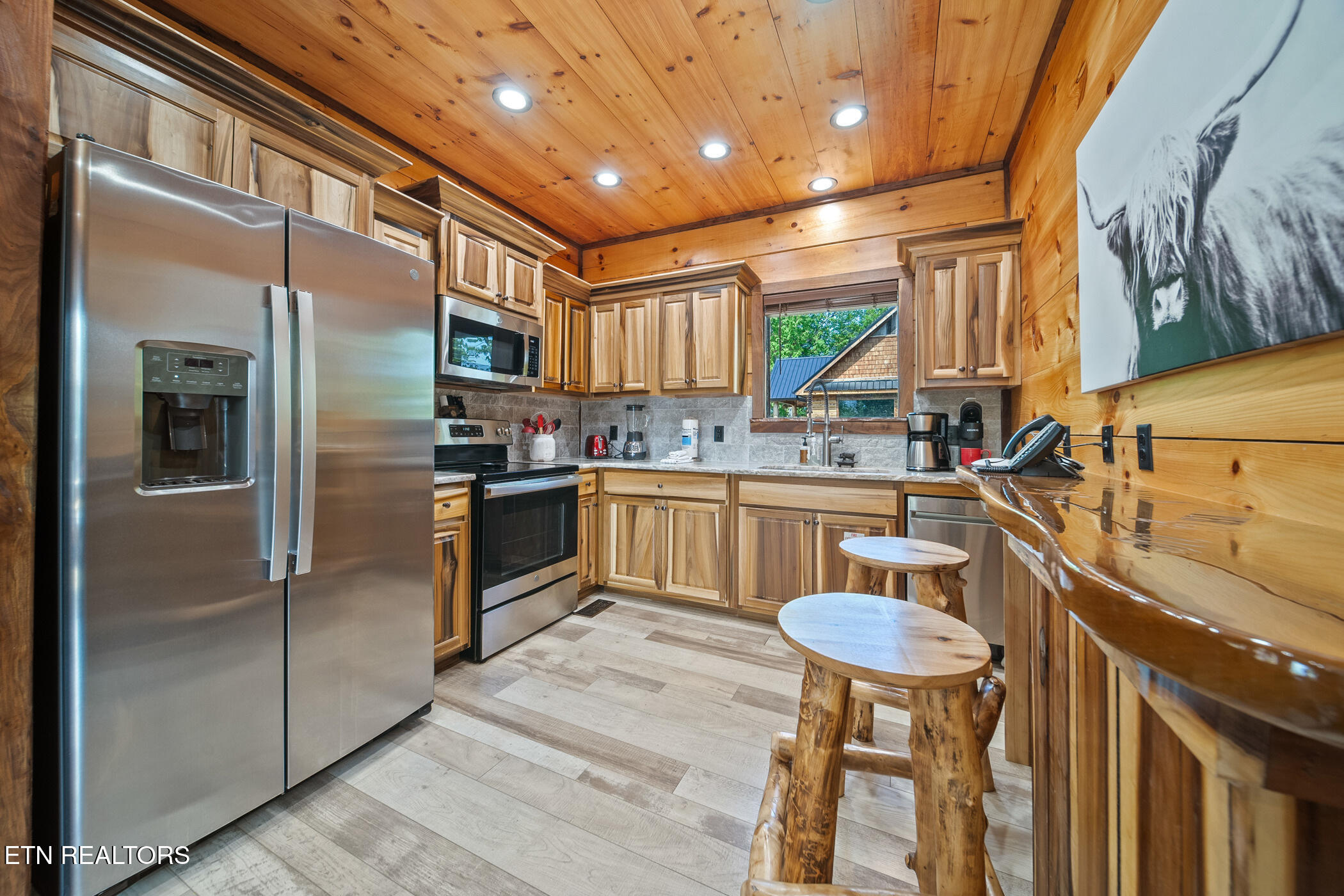 2412 Hawks Nest Way Sevierville TN 37862
