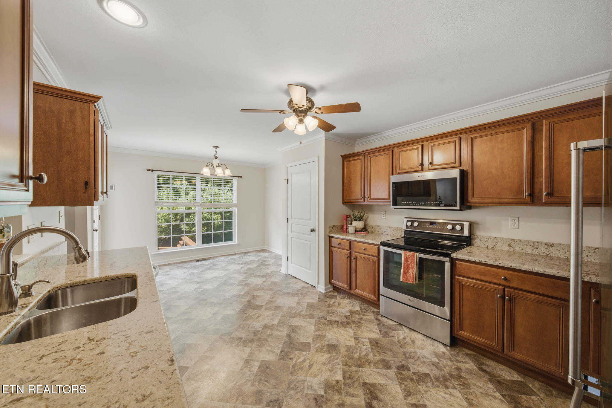 1721 Bombay Lane Knoxville TN 37932