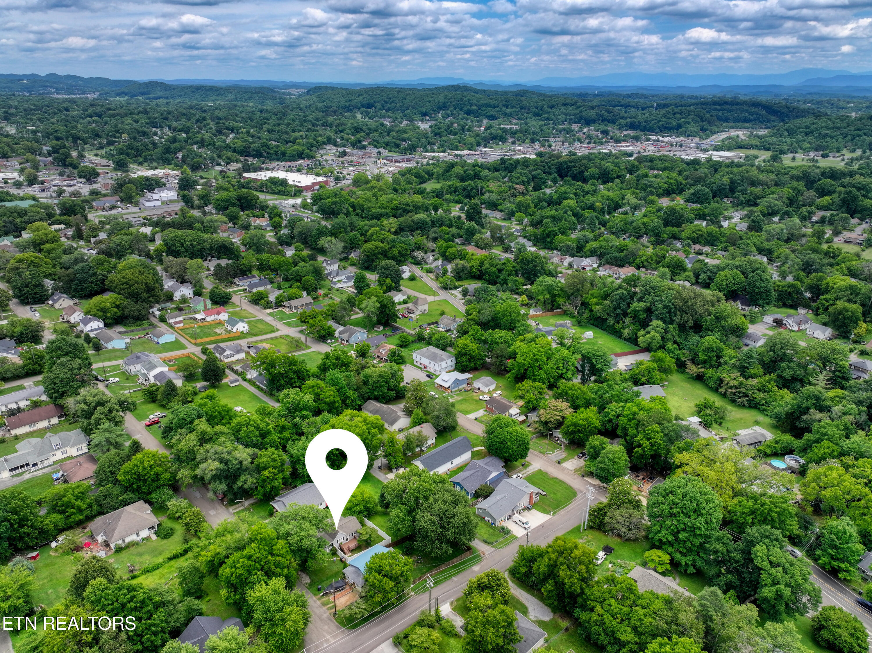 622 Balsam Drive Knoxville TN 37918
