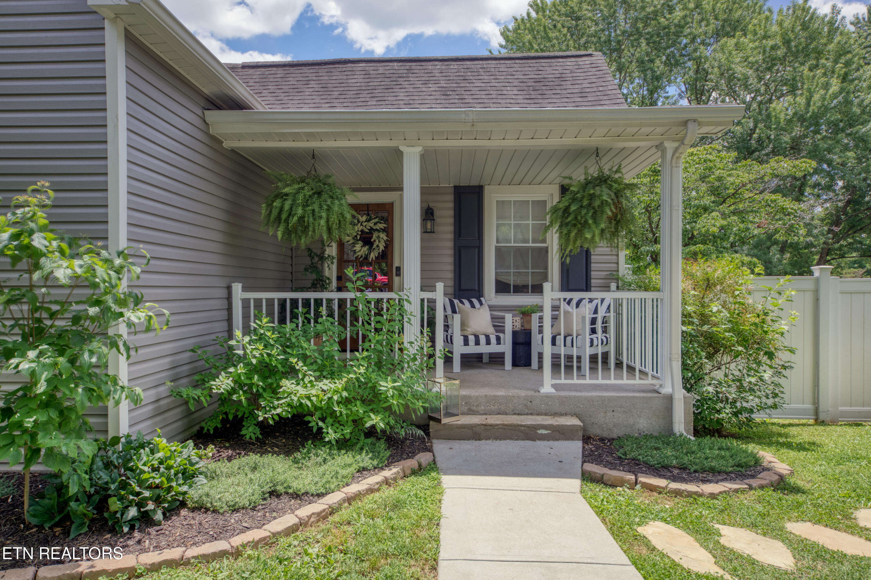 622 Balsam Drive Knoxville TN 37918
