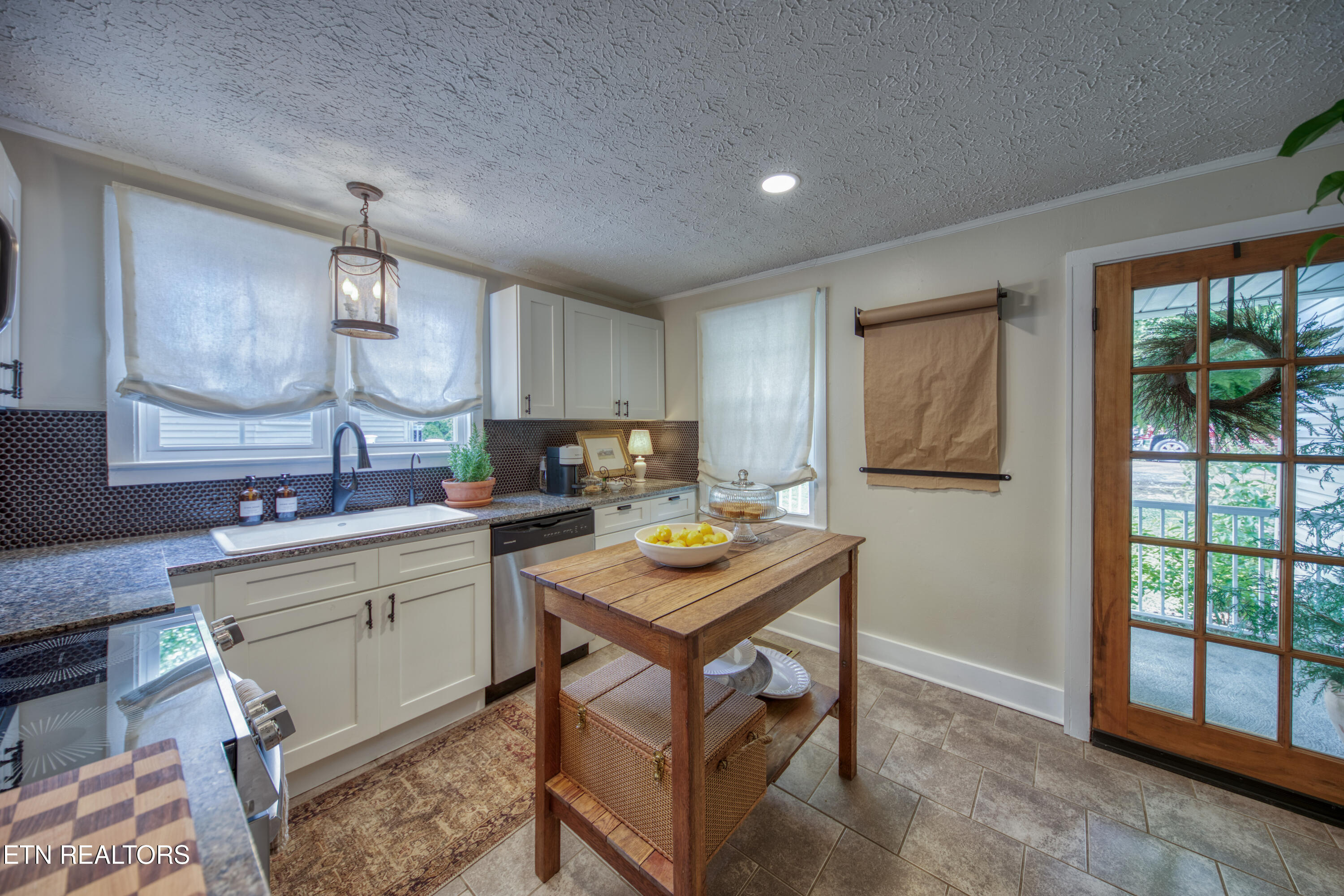622 Balsam Drive Knoxville TN 37918