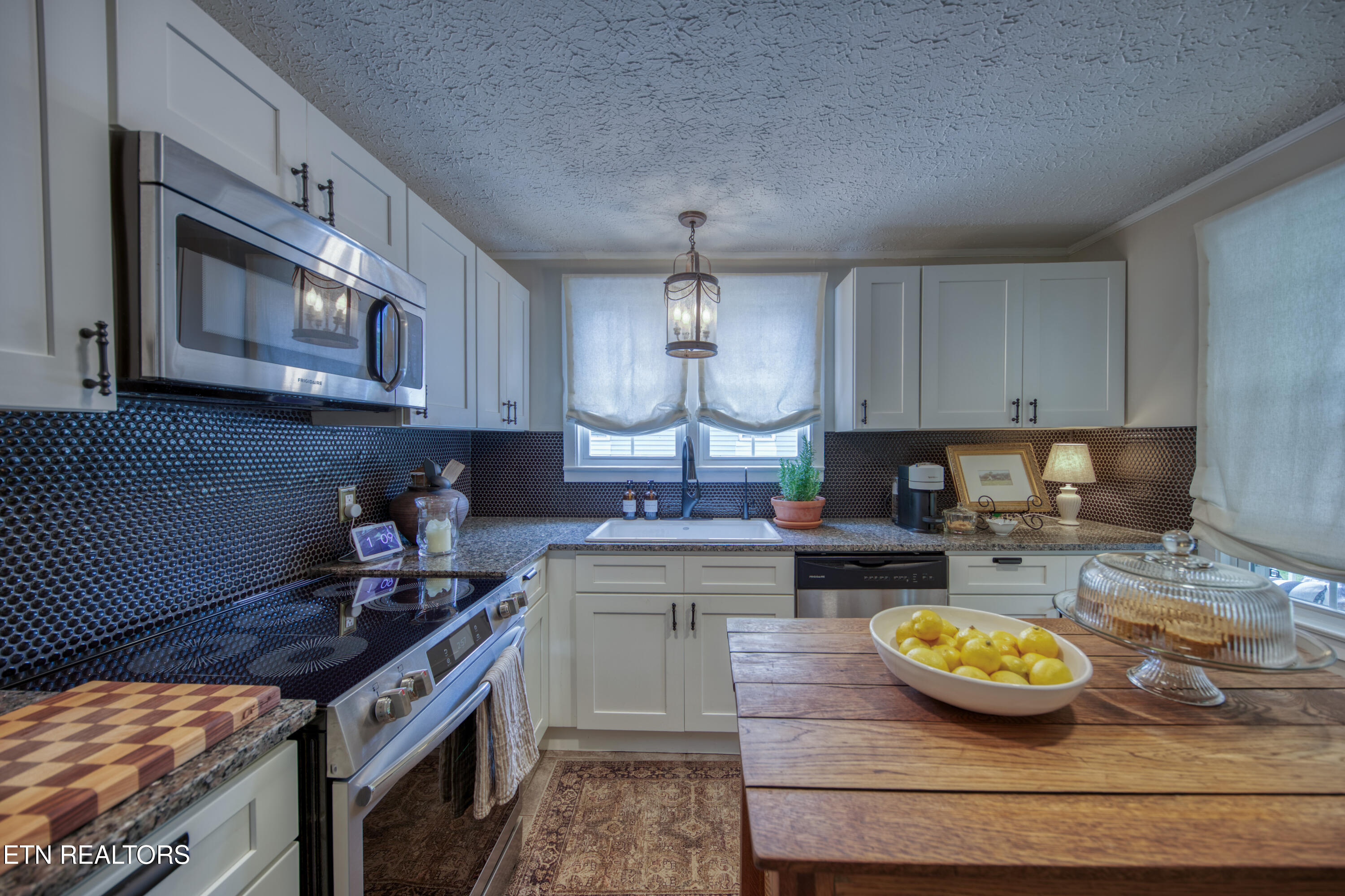 622 Balsam Drive Knoxville TN 37918