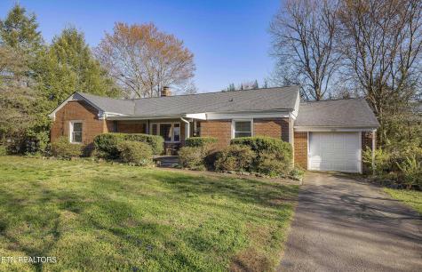 3352 NE Kenilworth Lane Knoxville TN 37917
