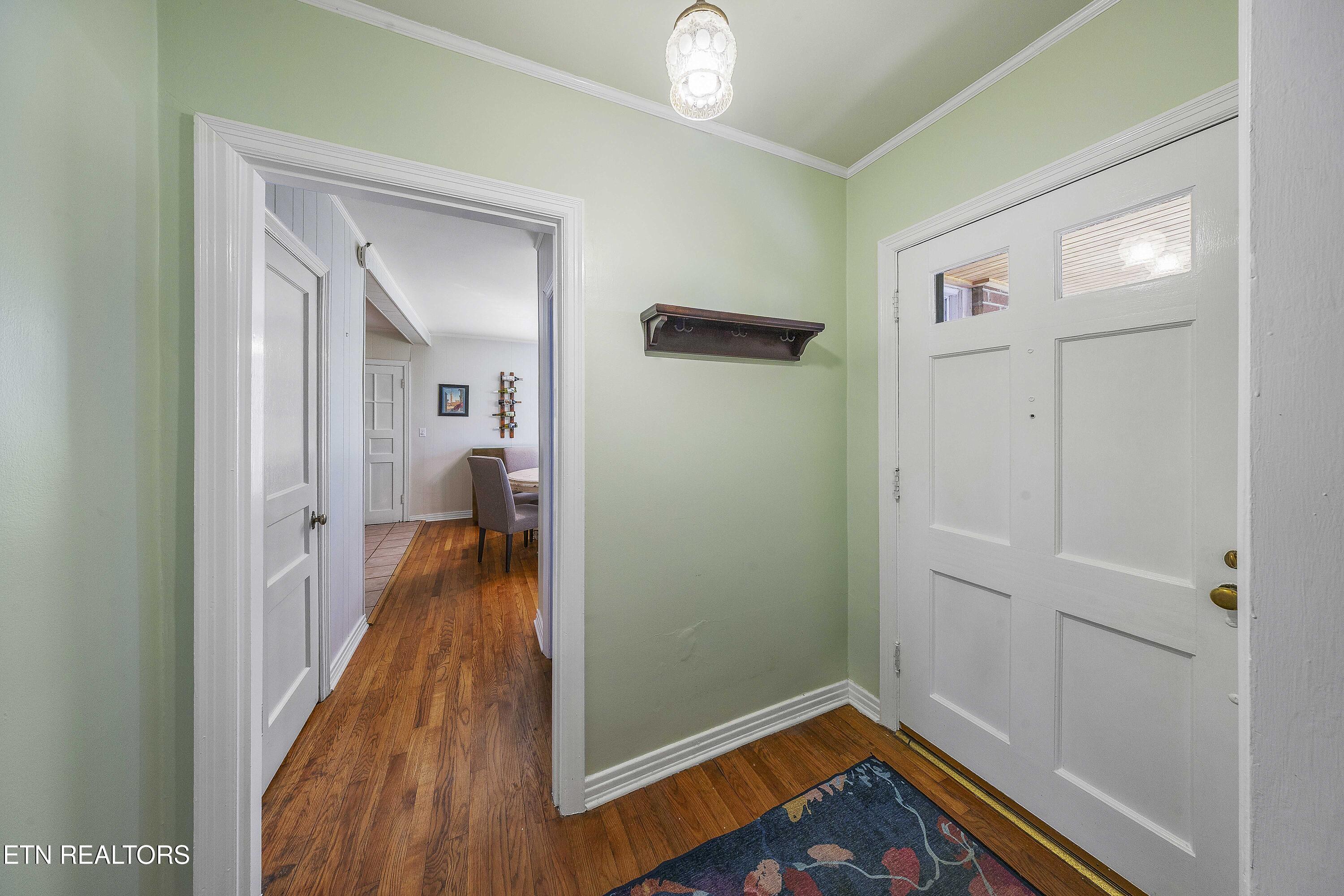 3352 NE Kenilworth Lane Knoxville TN 37917