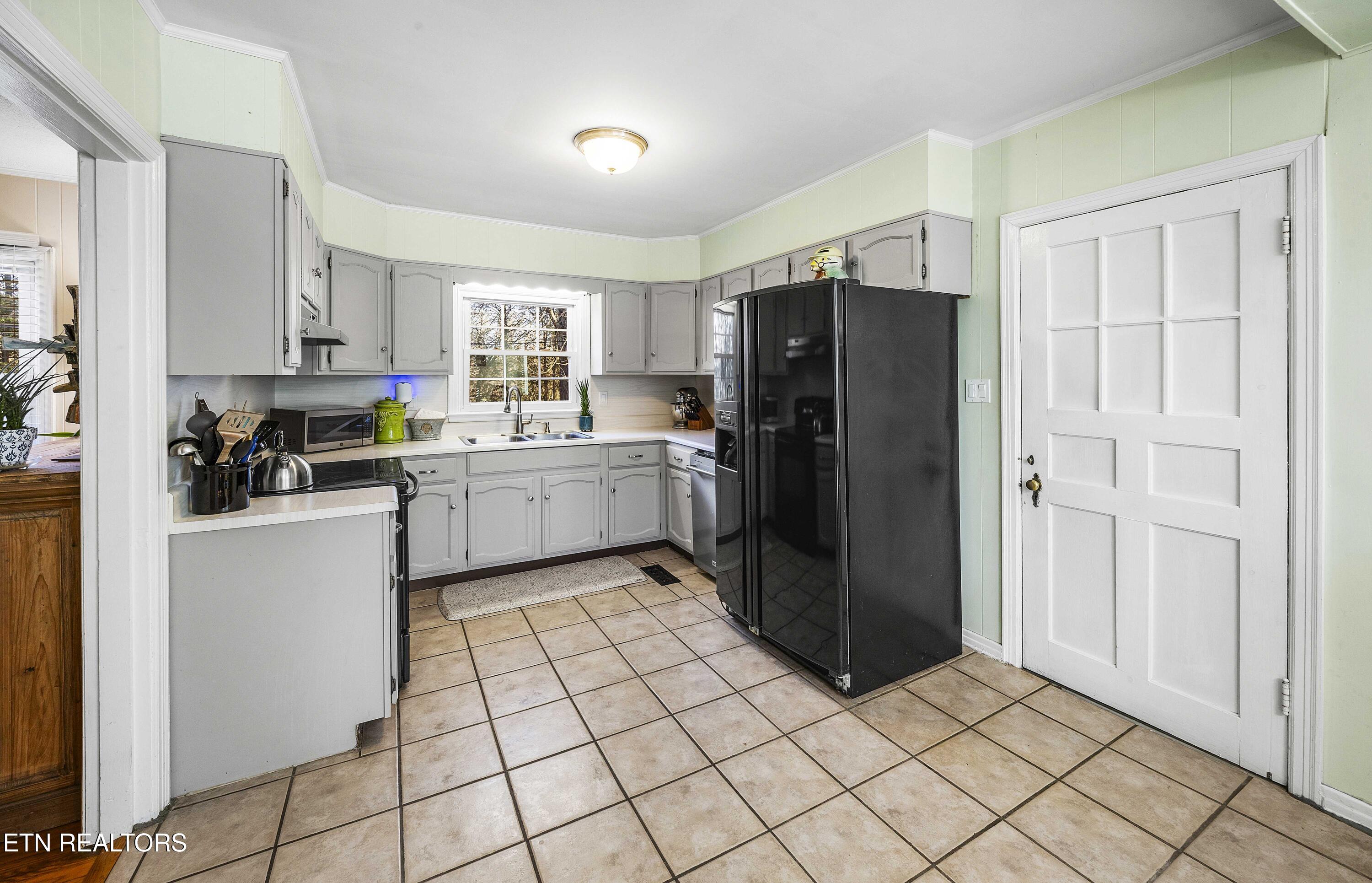 3352 NE Kenilworth Lane Knoxville TN 37917