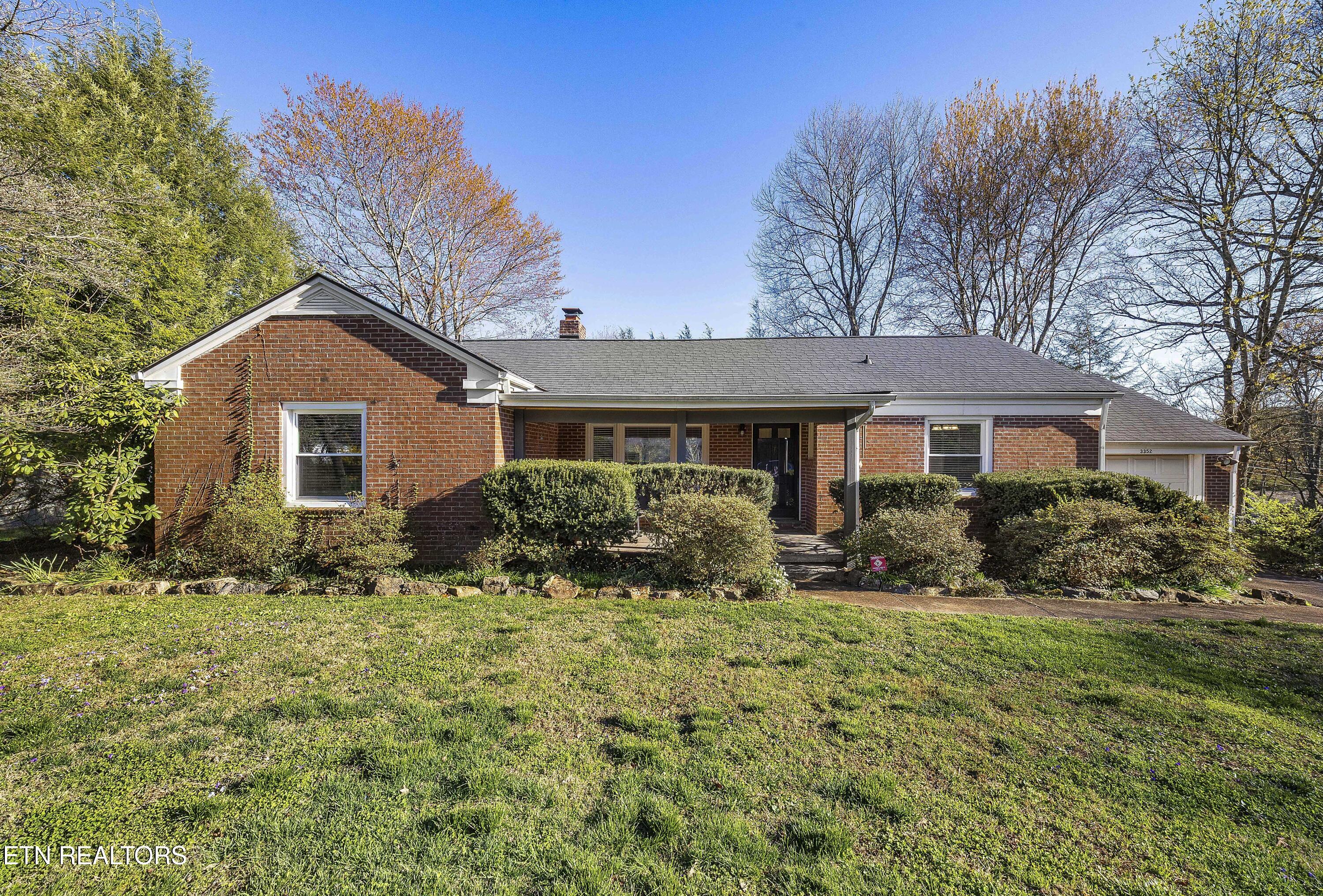 3352 NE Kenilworth Lane Knoxville TN 37917
