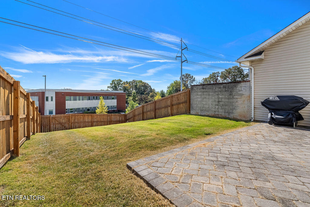 6922 Pemmbrooke Shire Lane Knoxville TN 37909