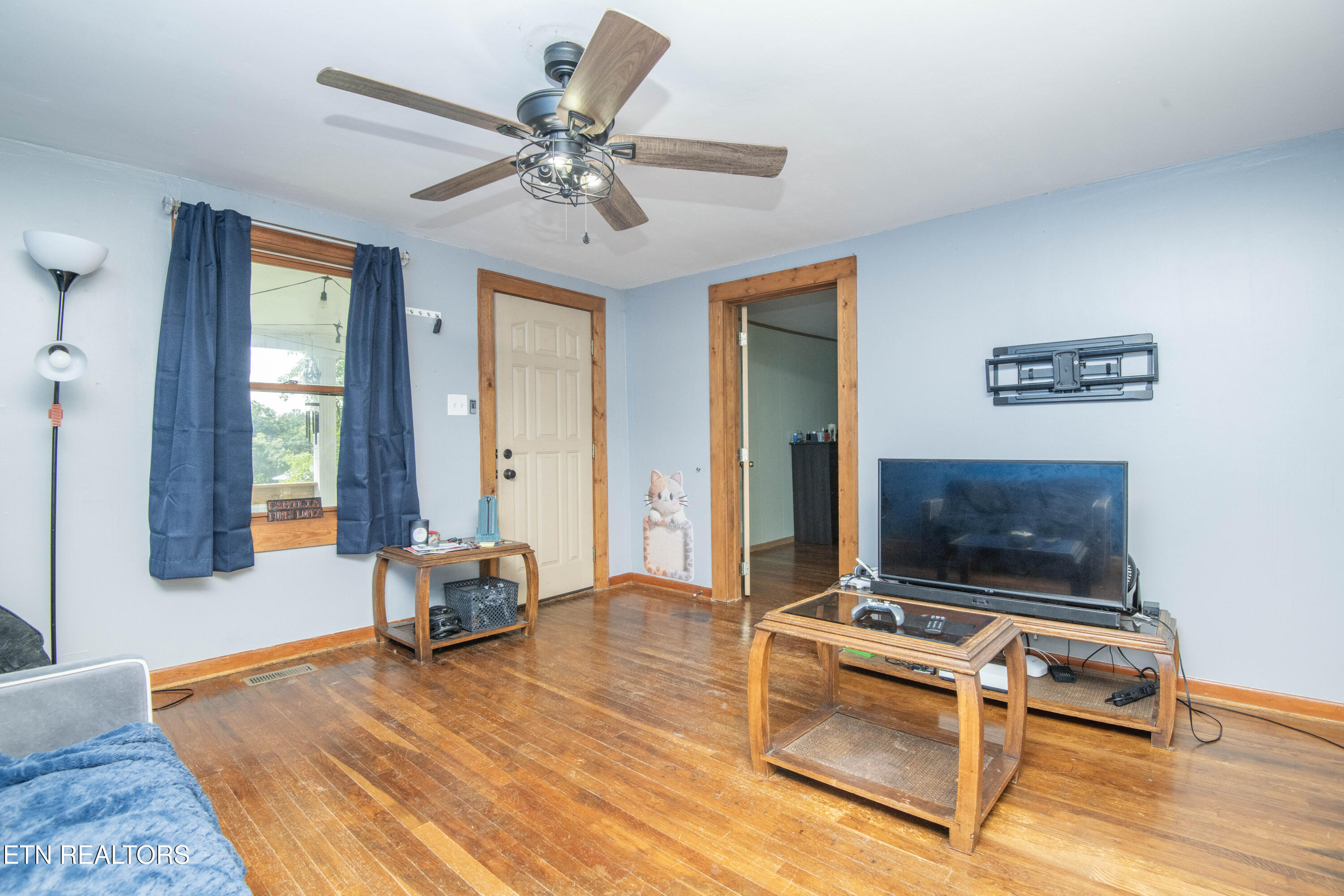 8713 Old Maynardville Pike Knoxville TN 37938