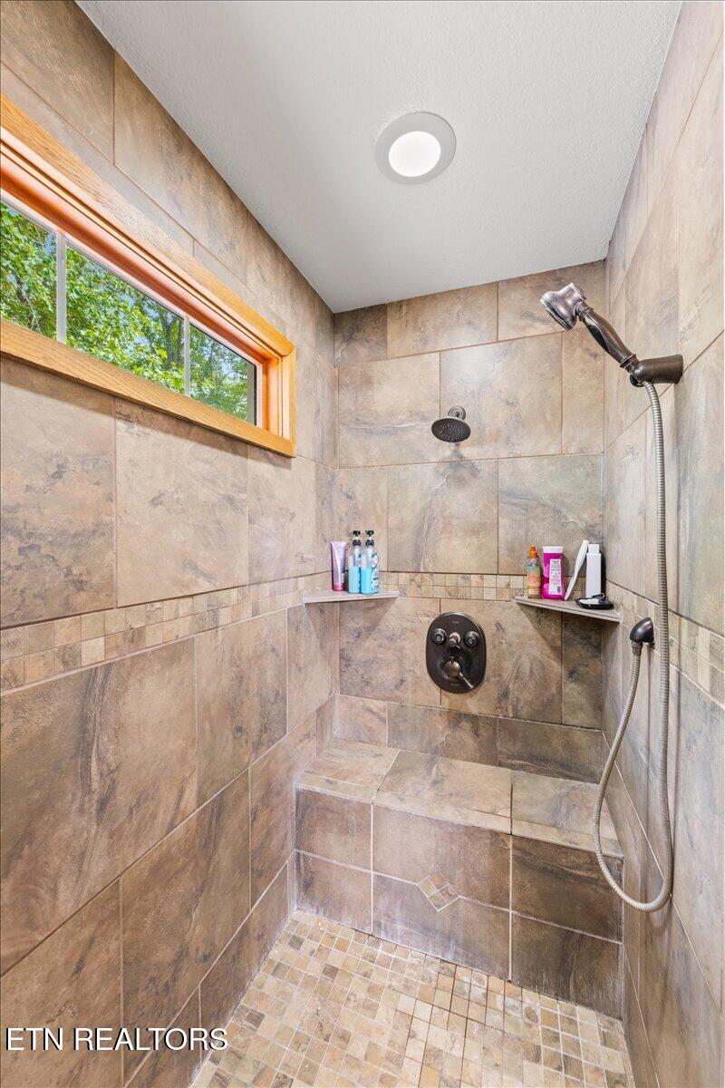 112 Top Sail Court Andersonville TN 37705