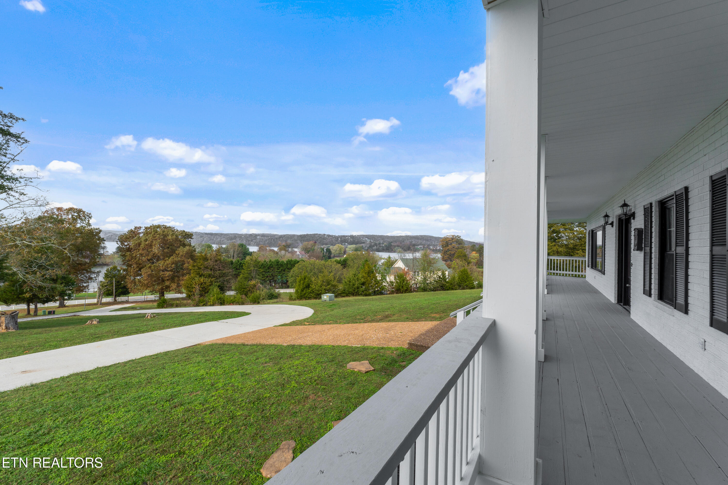 615 River Road Kingston TN 37763