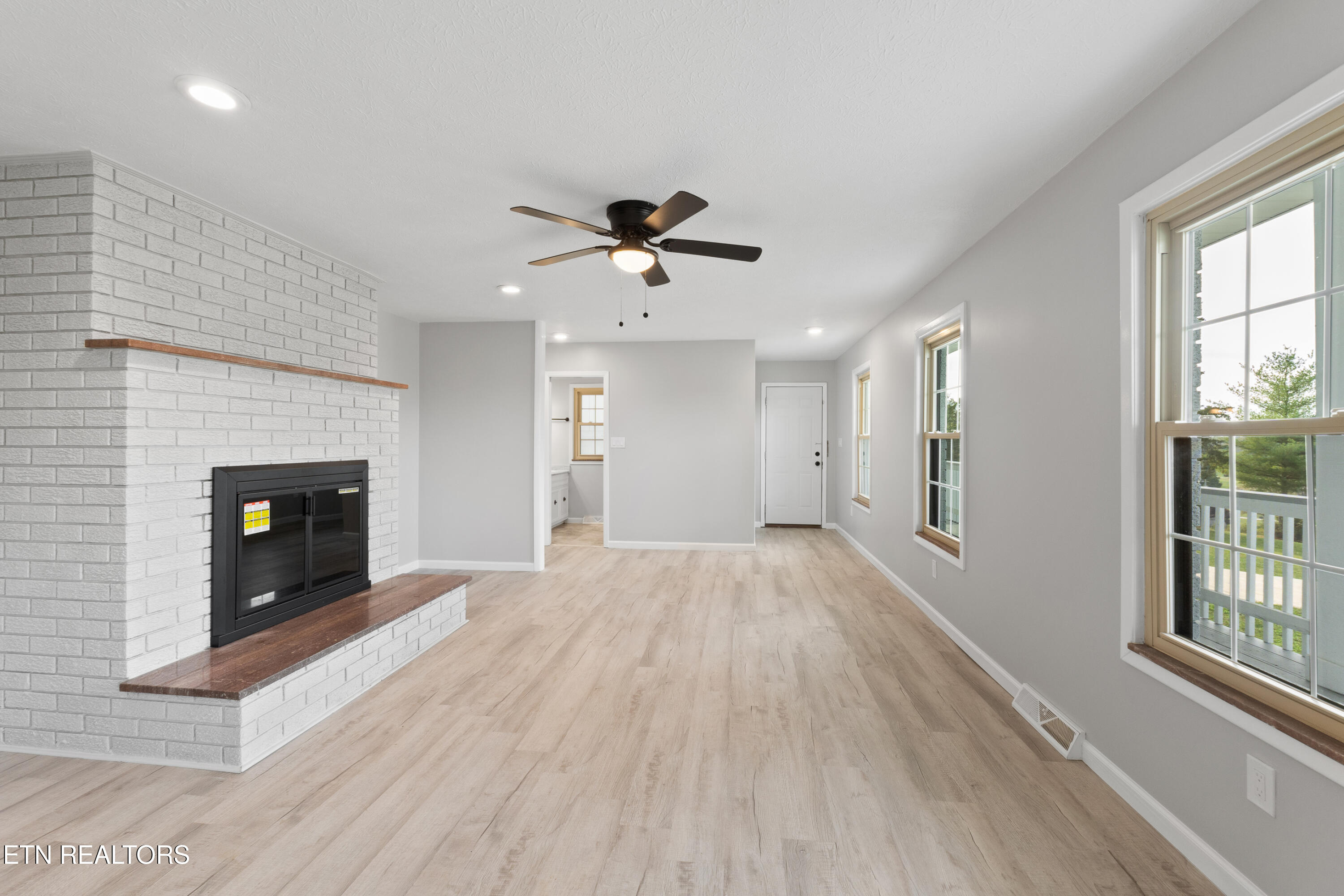 615 River Road Kingston TN 37763
