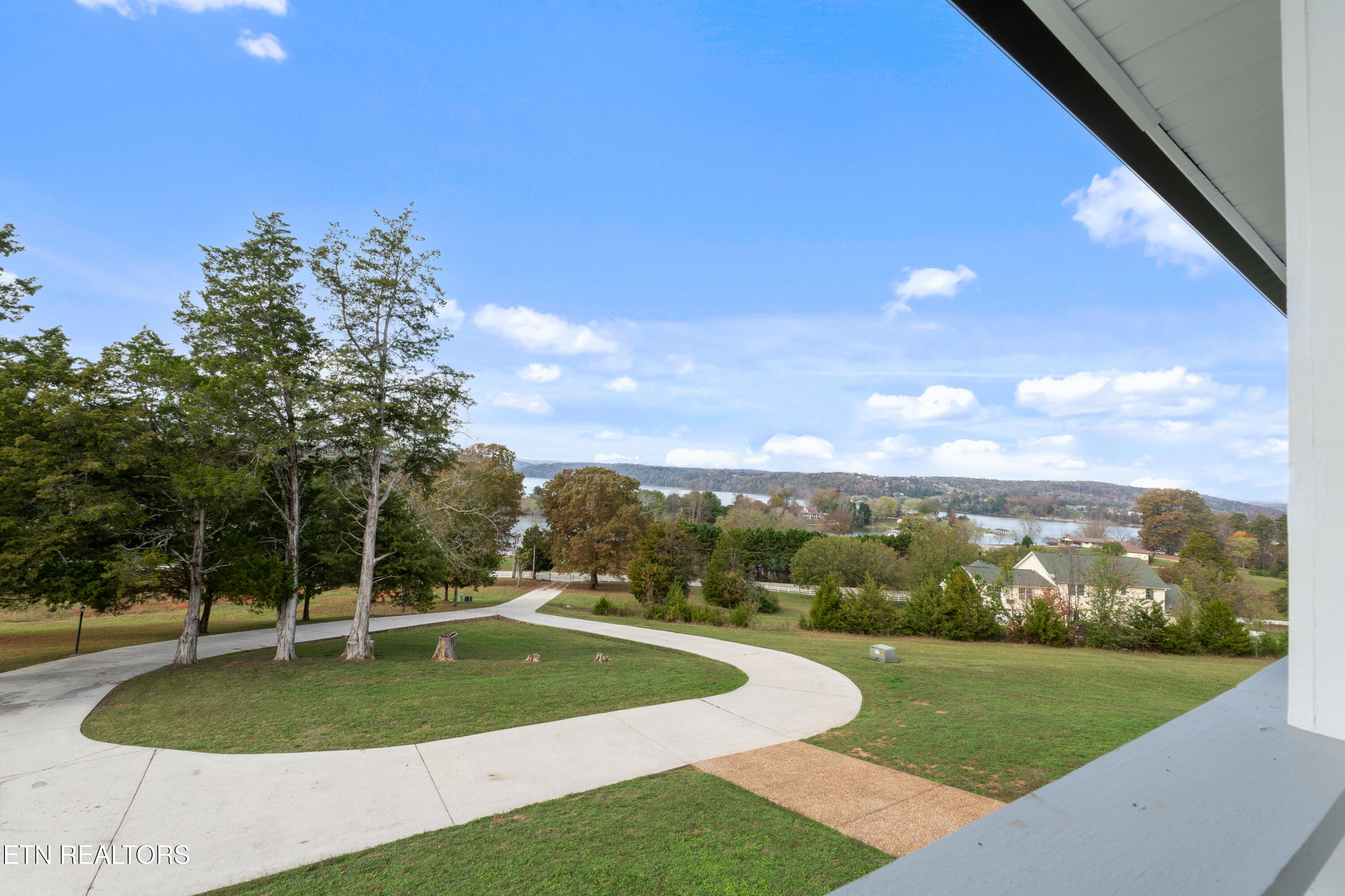 615 River Road Kingston TN 37763