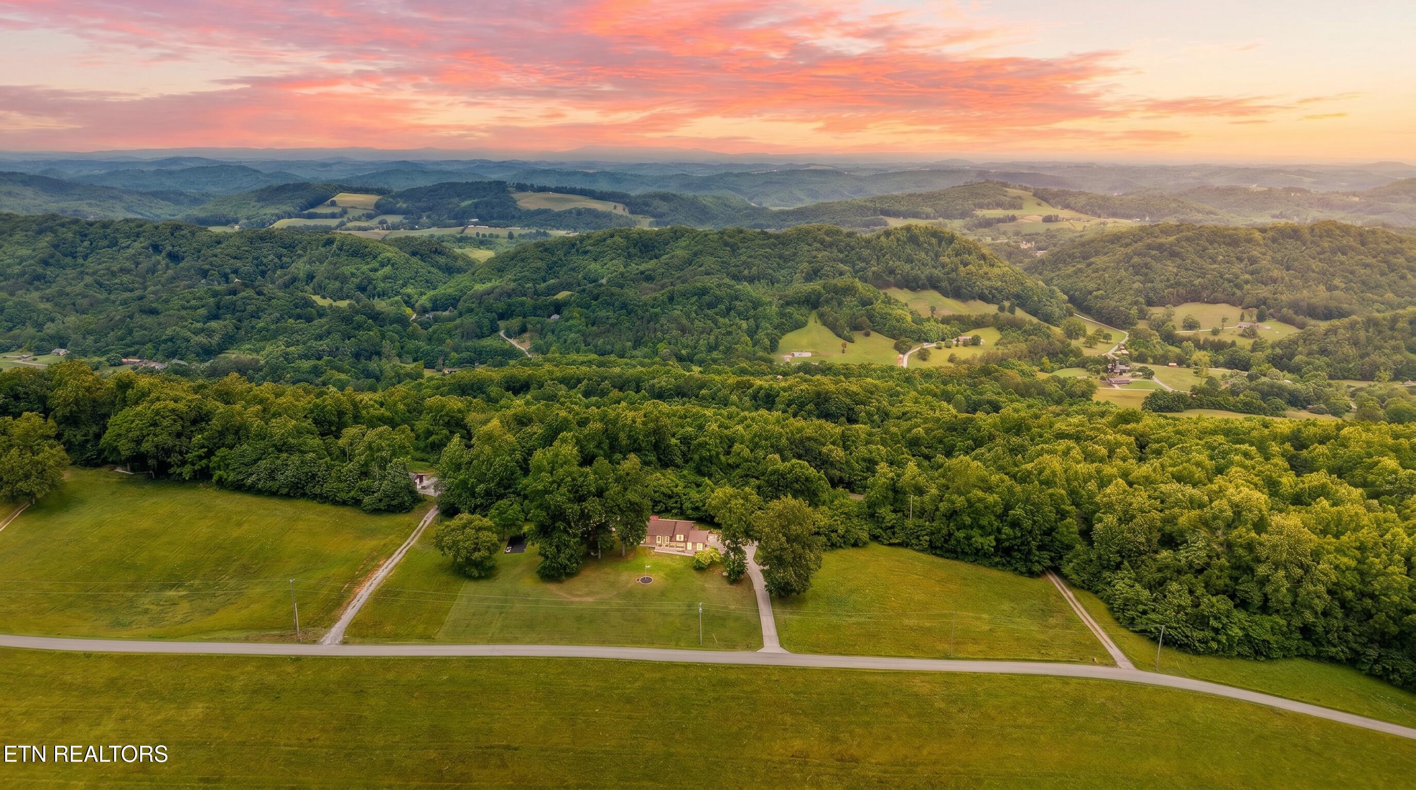 172 Fox Hunter Road Maynardville TN 37807