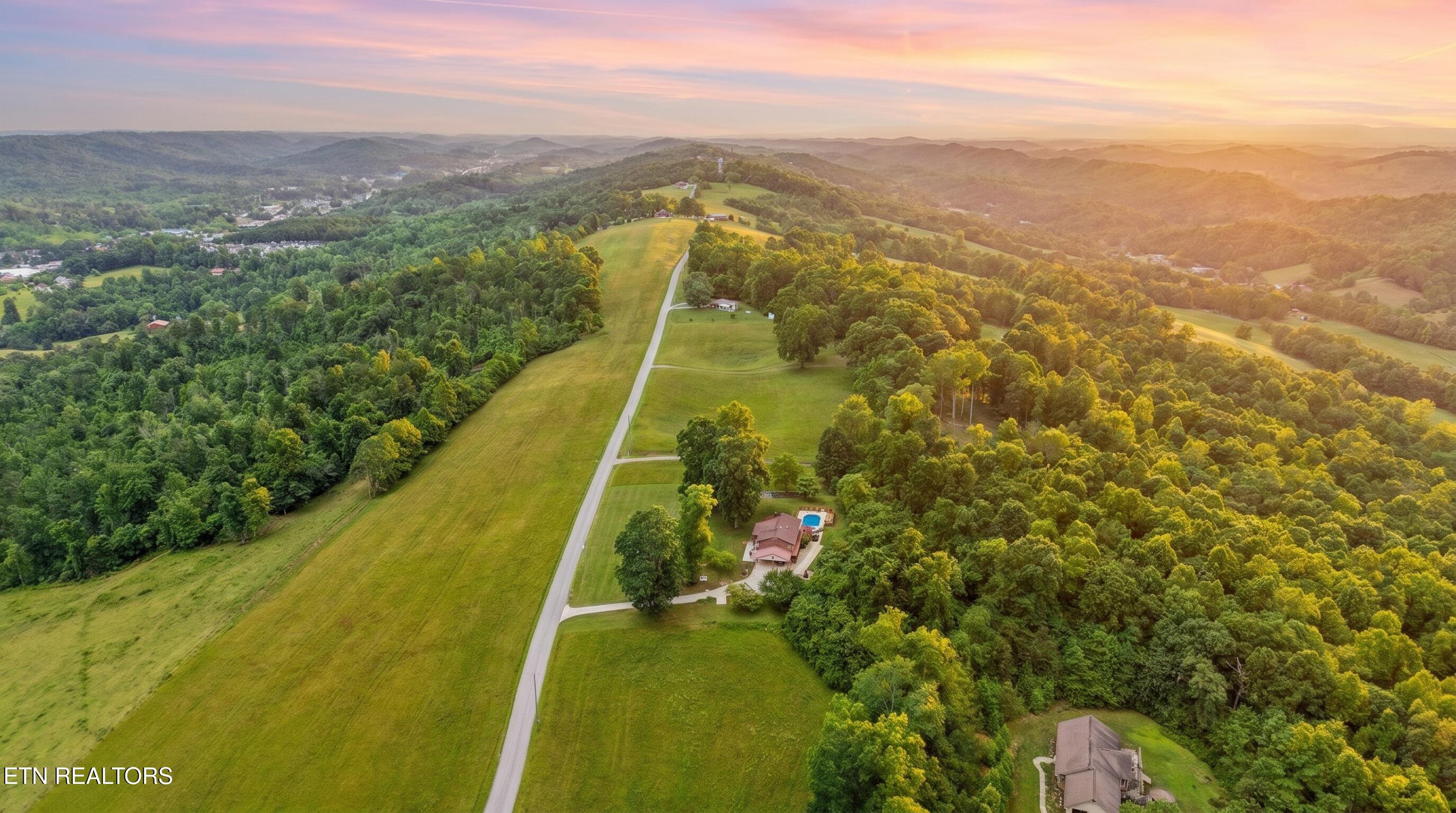 172 Fox Hunter Road Maynardville TN 37807