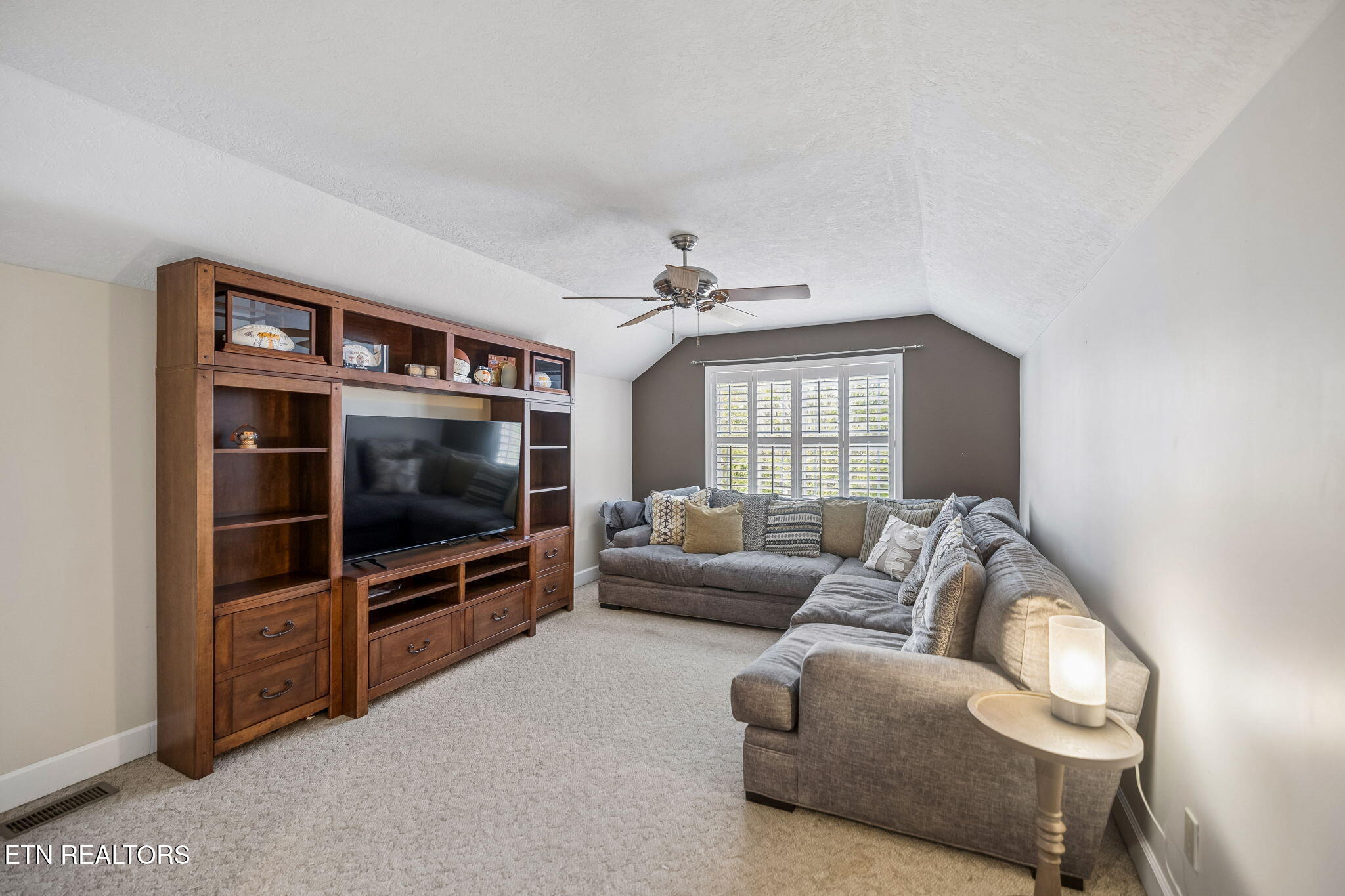 1208 Fox Ridge Drive Powell TN 37849