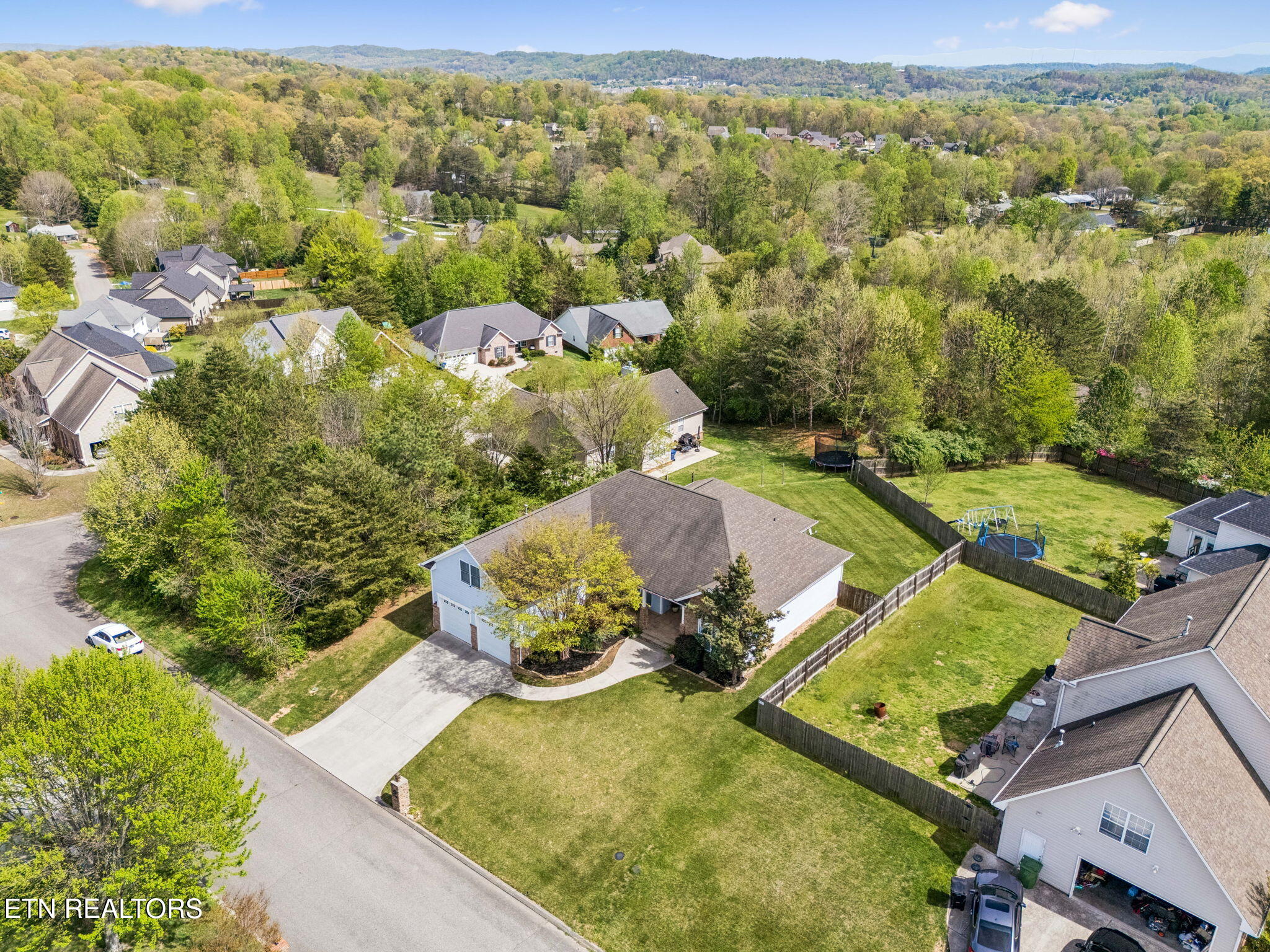 1208 Fox Ridge Drive Powell TN 37849