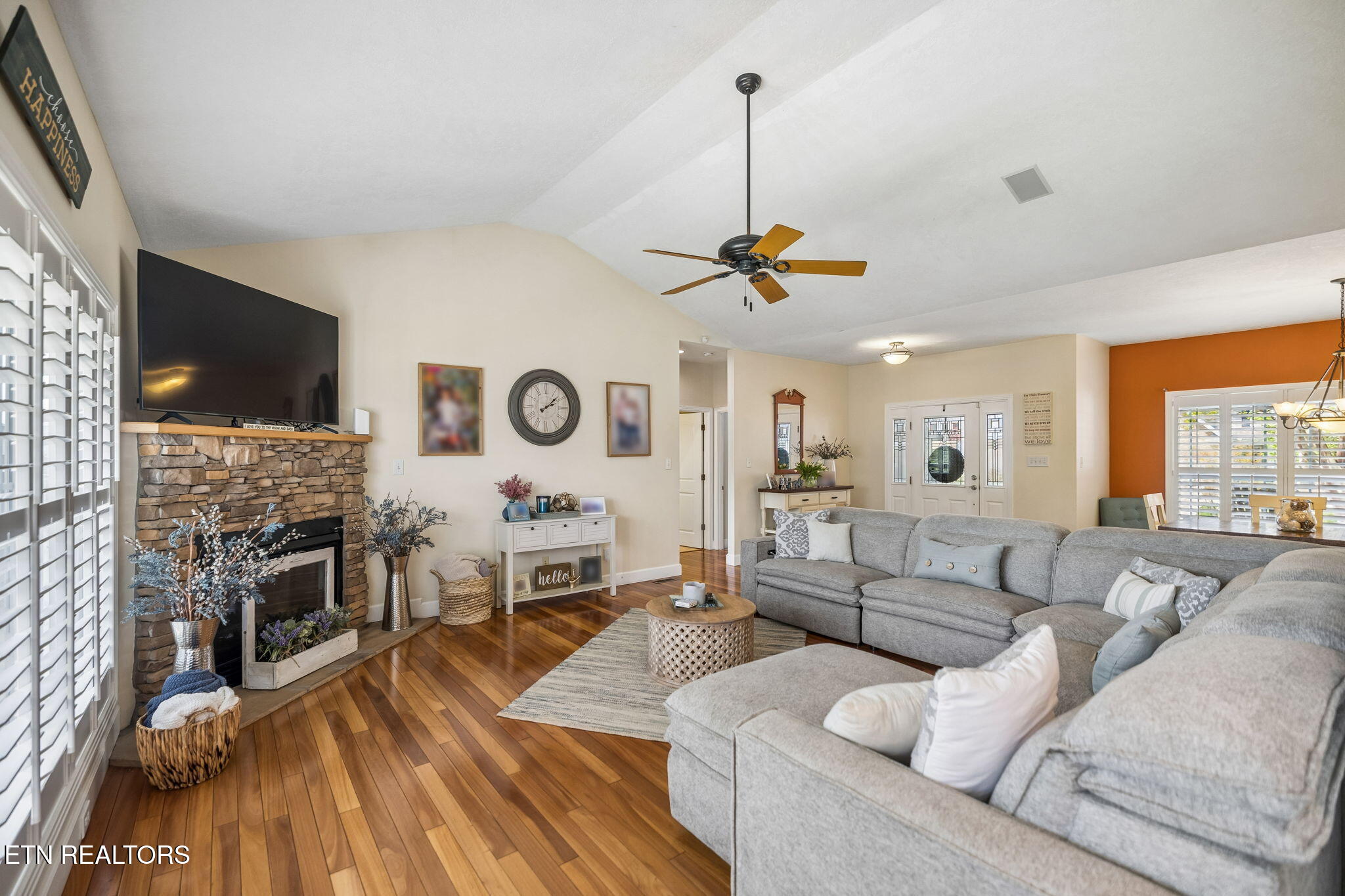 1208 Fox Ridge Drive Powell TN 37849