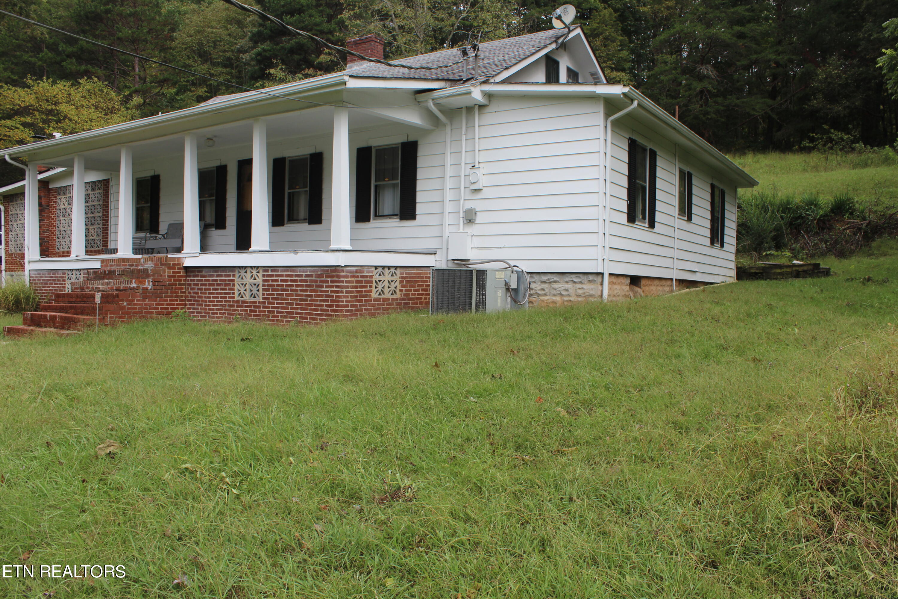 3556 Lone Mountain Road New Tazewell TN 37825