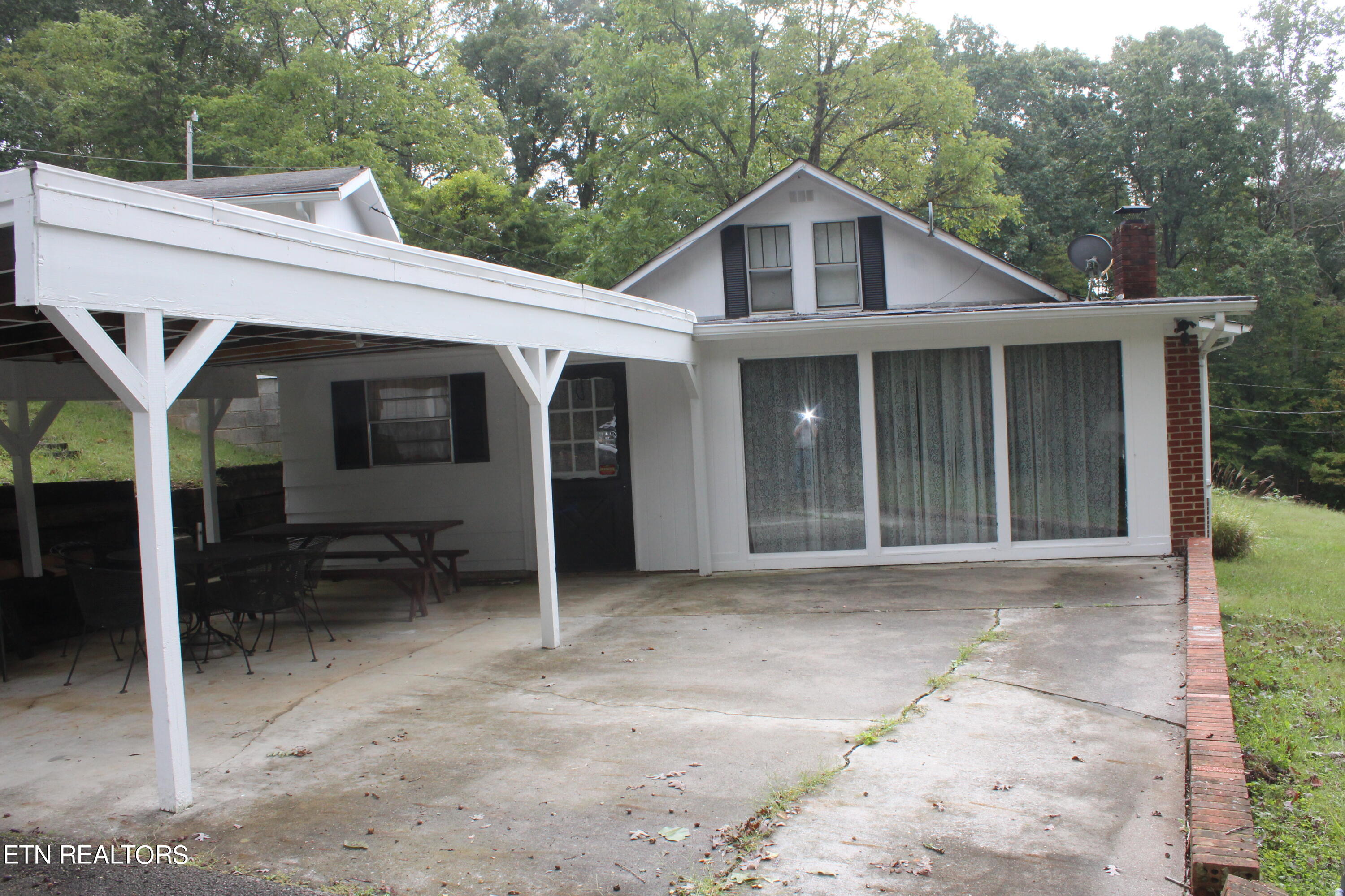3556 Lone Mountain Road New Tazewell TN 37825