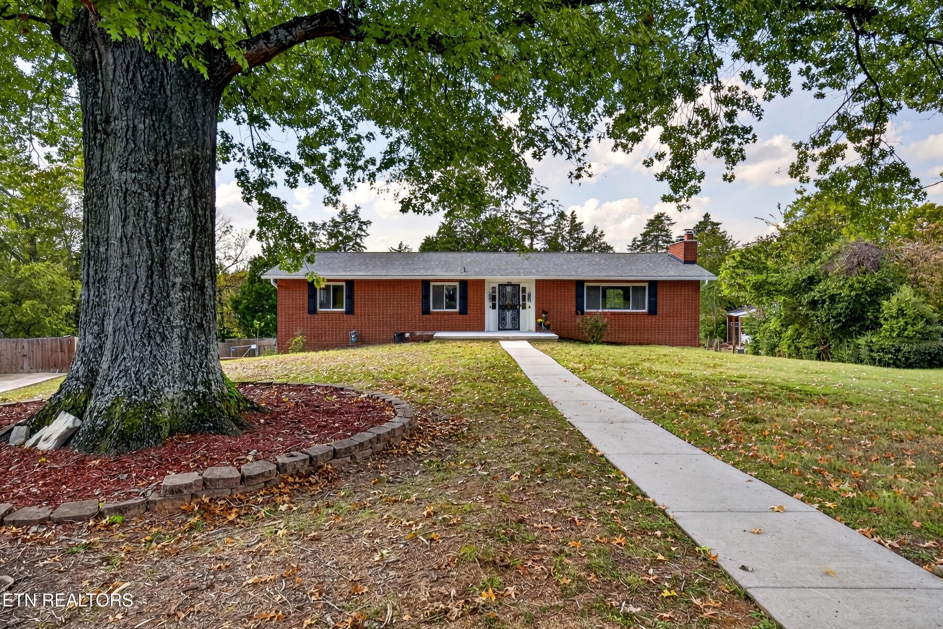 106 Dartmouth Circle Oak Ridge TN 37830