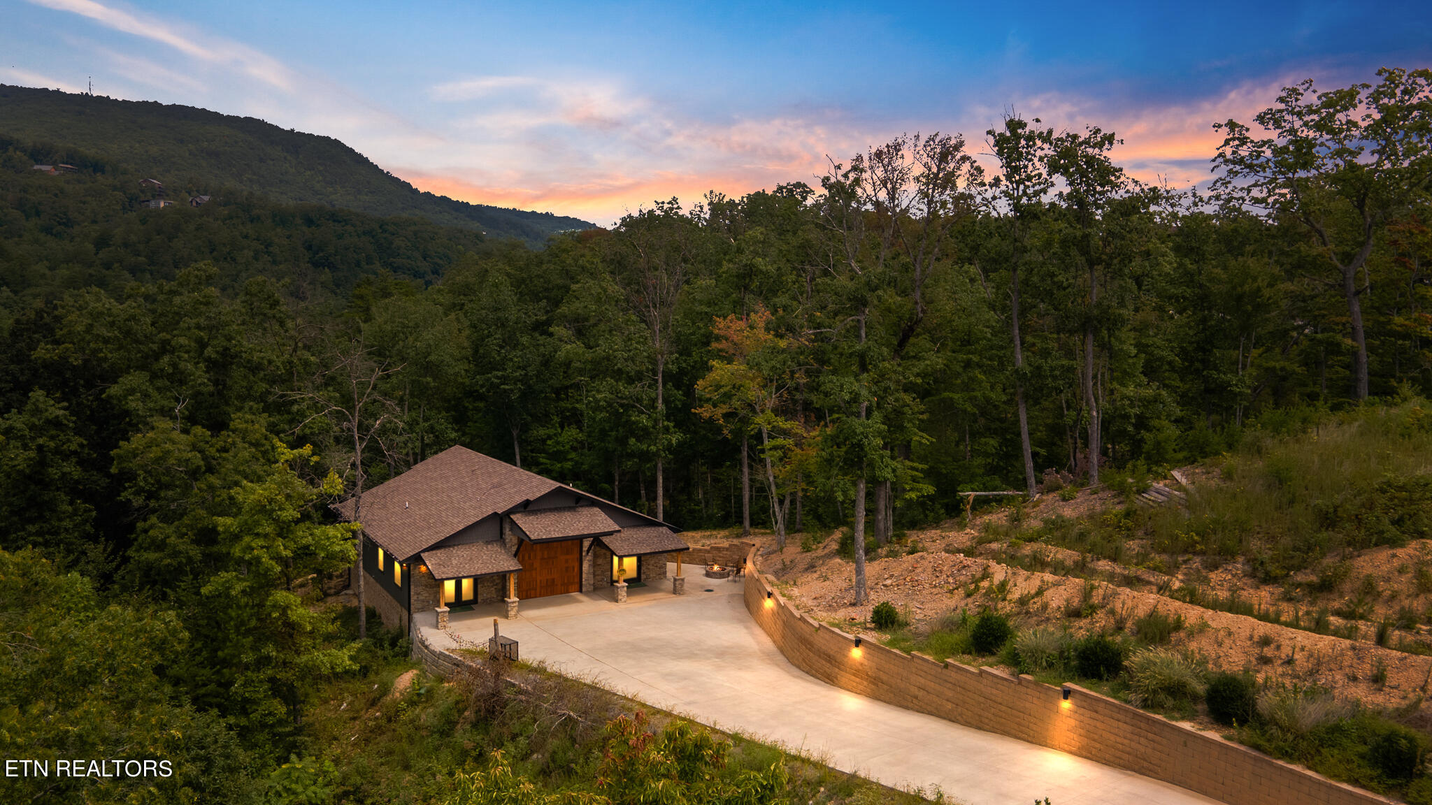 3080 Smoky Bluff Trail Sevierville TN 37862