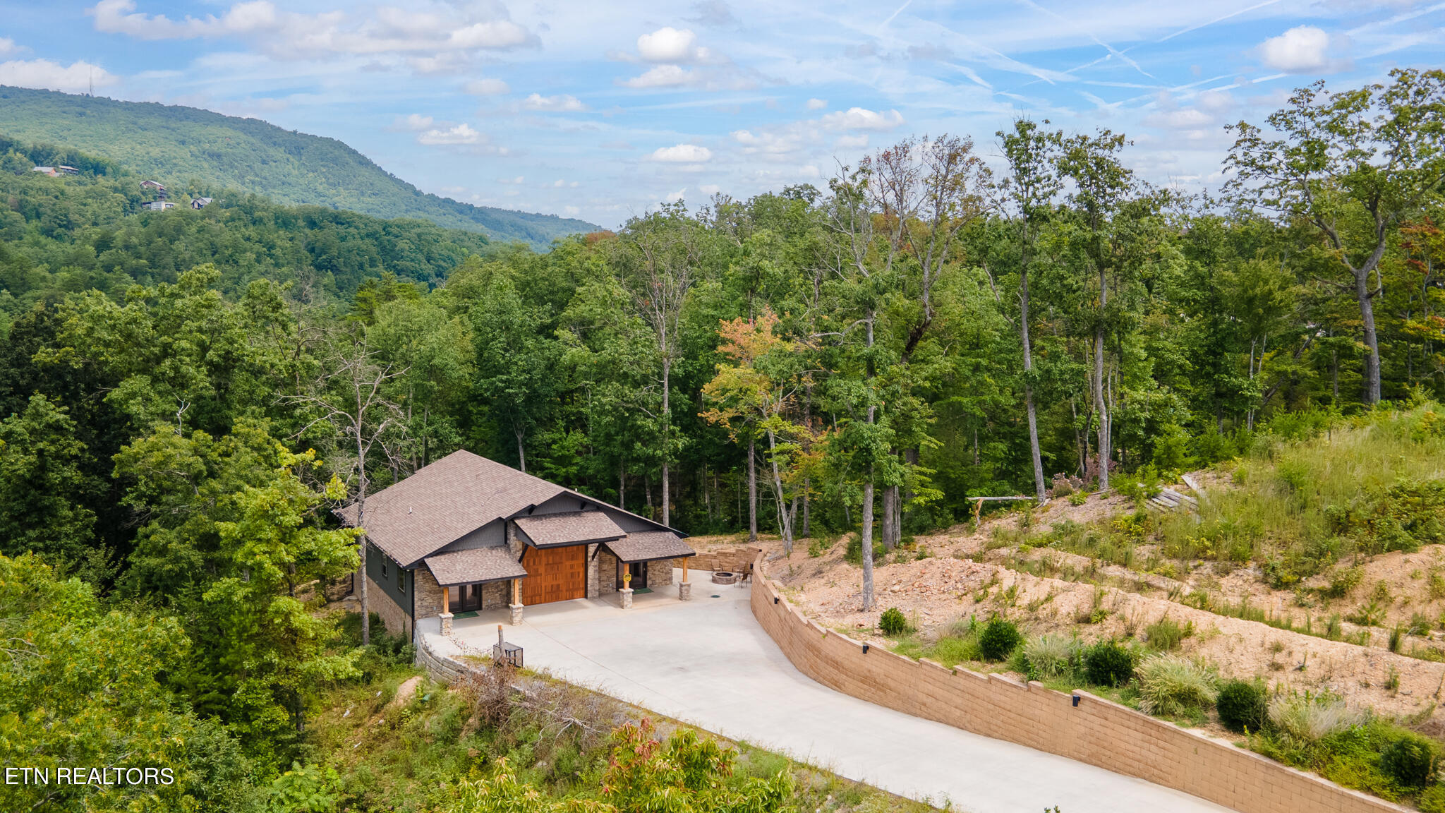 3080 Smoky Bluff Trail Sevierville TN 37862