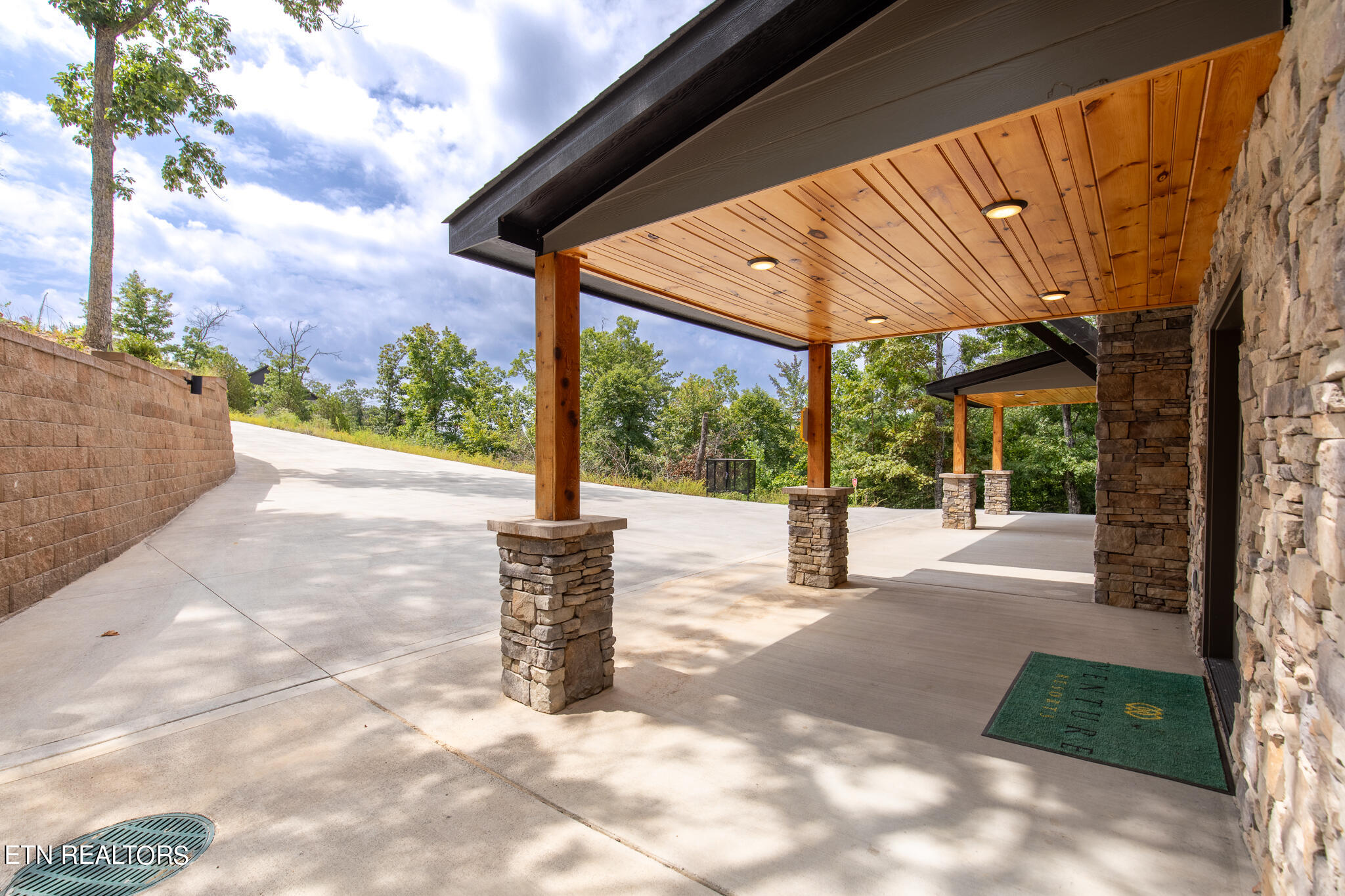 3080 Smoky Bluff Trail Sevierville TN 37862