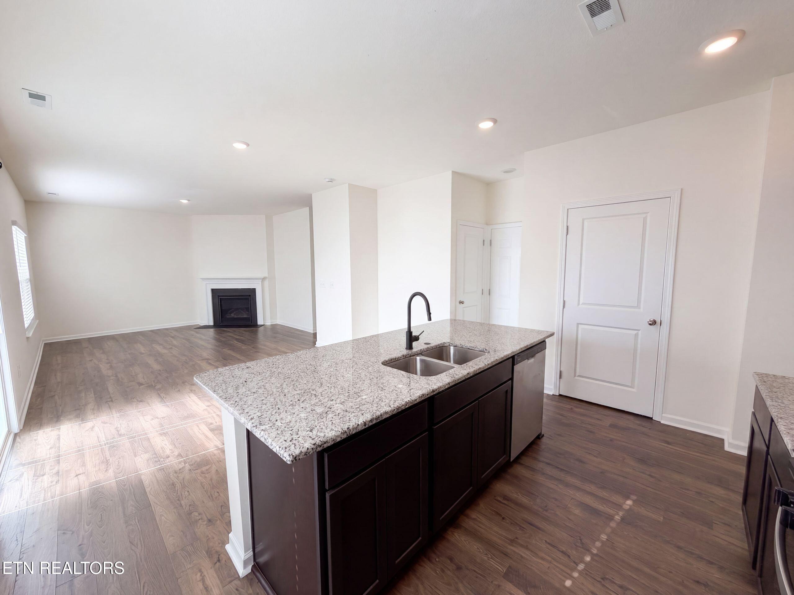 1120 Amber Vista Lane Knoxville TN 37914