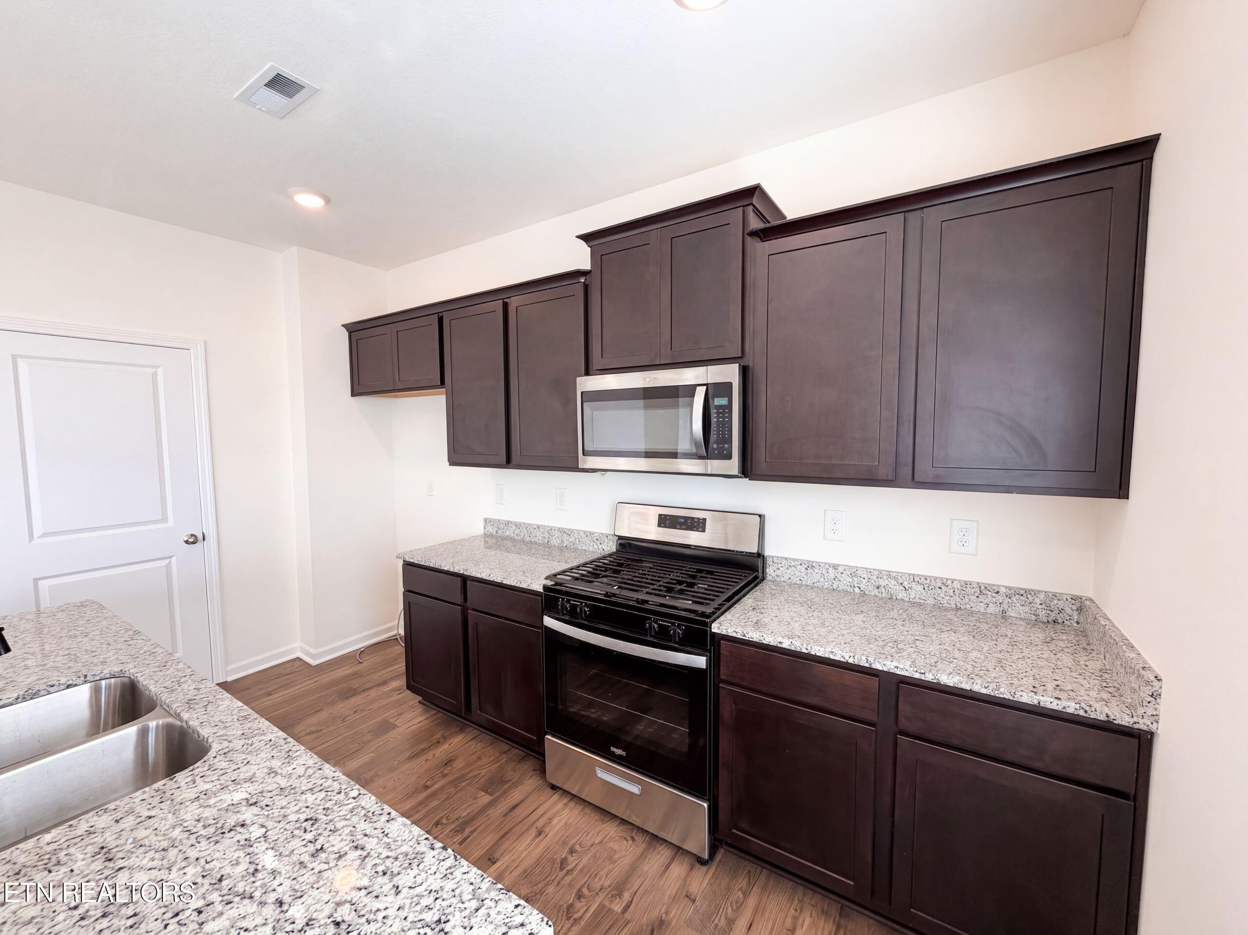 1120 Amber Vista Lane Knoxville TN 37914