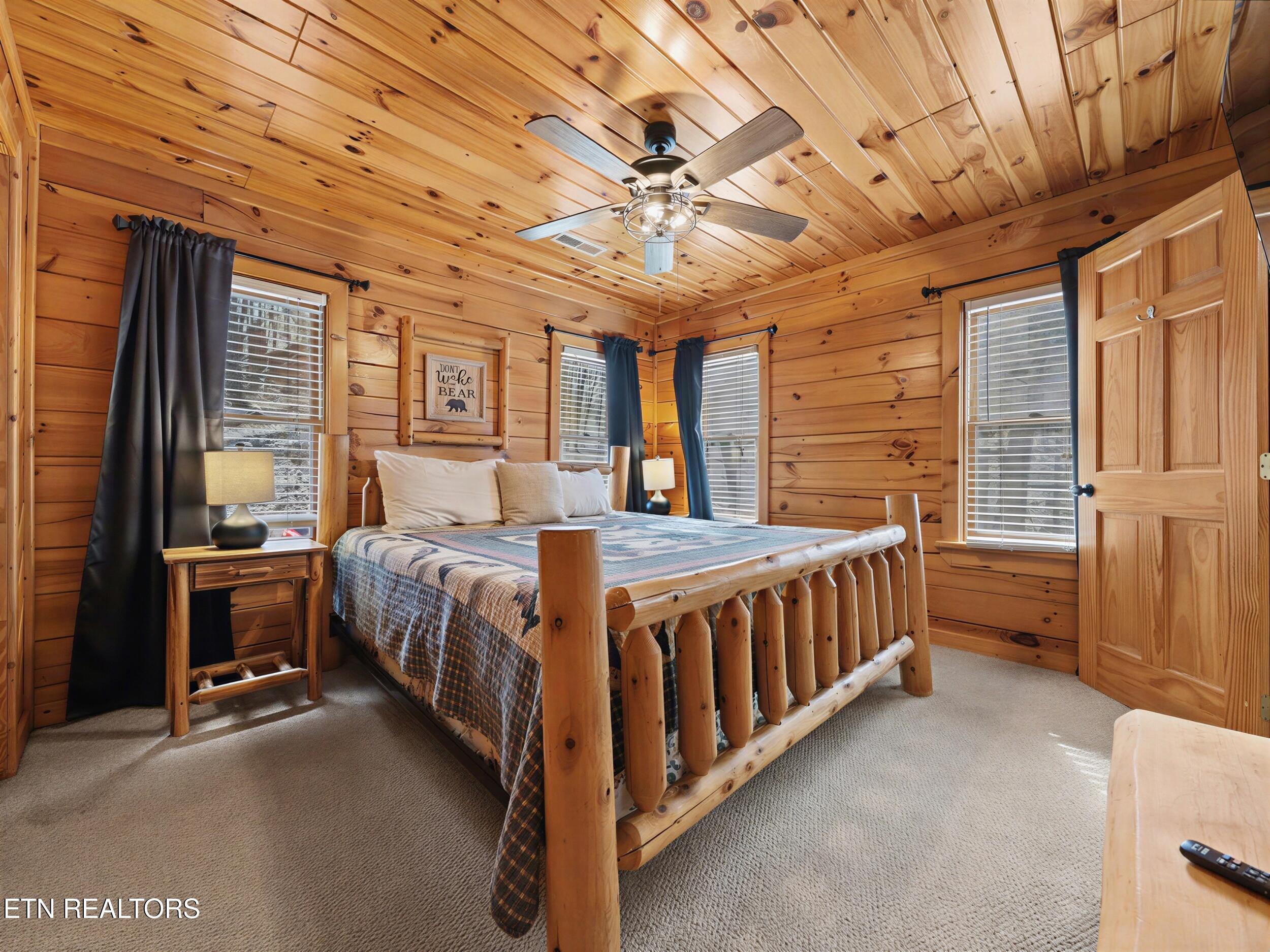 3195 Emerald Springs Loop Sevierville TN 37862