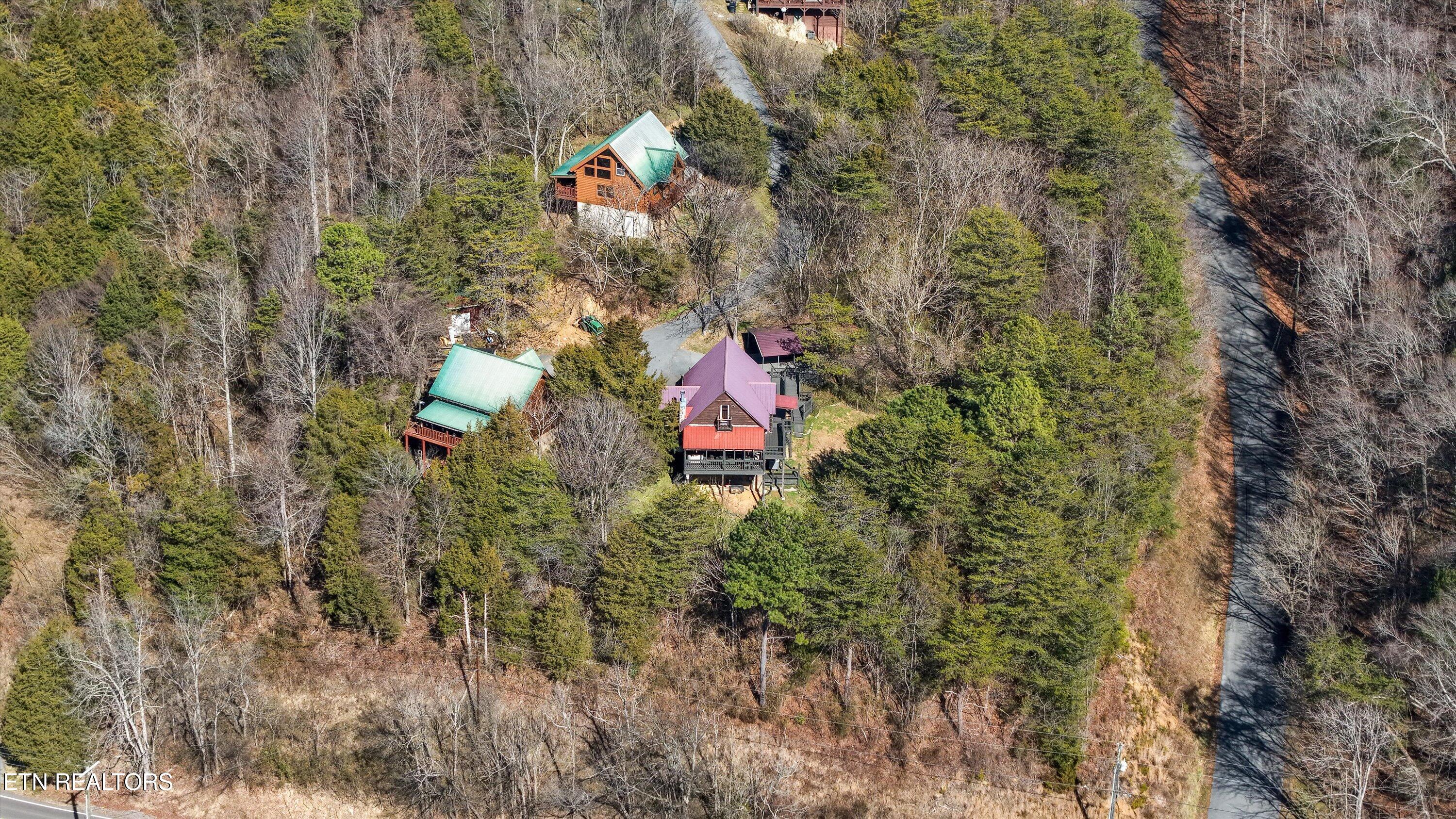 1483 Honey Oaks Way Sevierville TN 37876