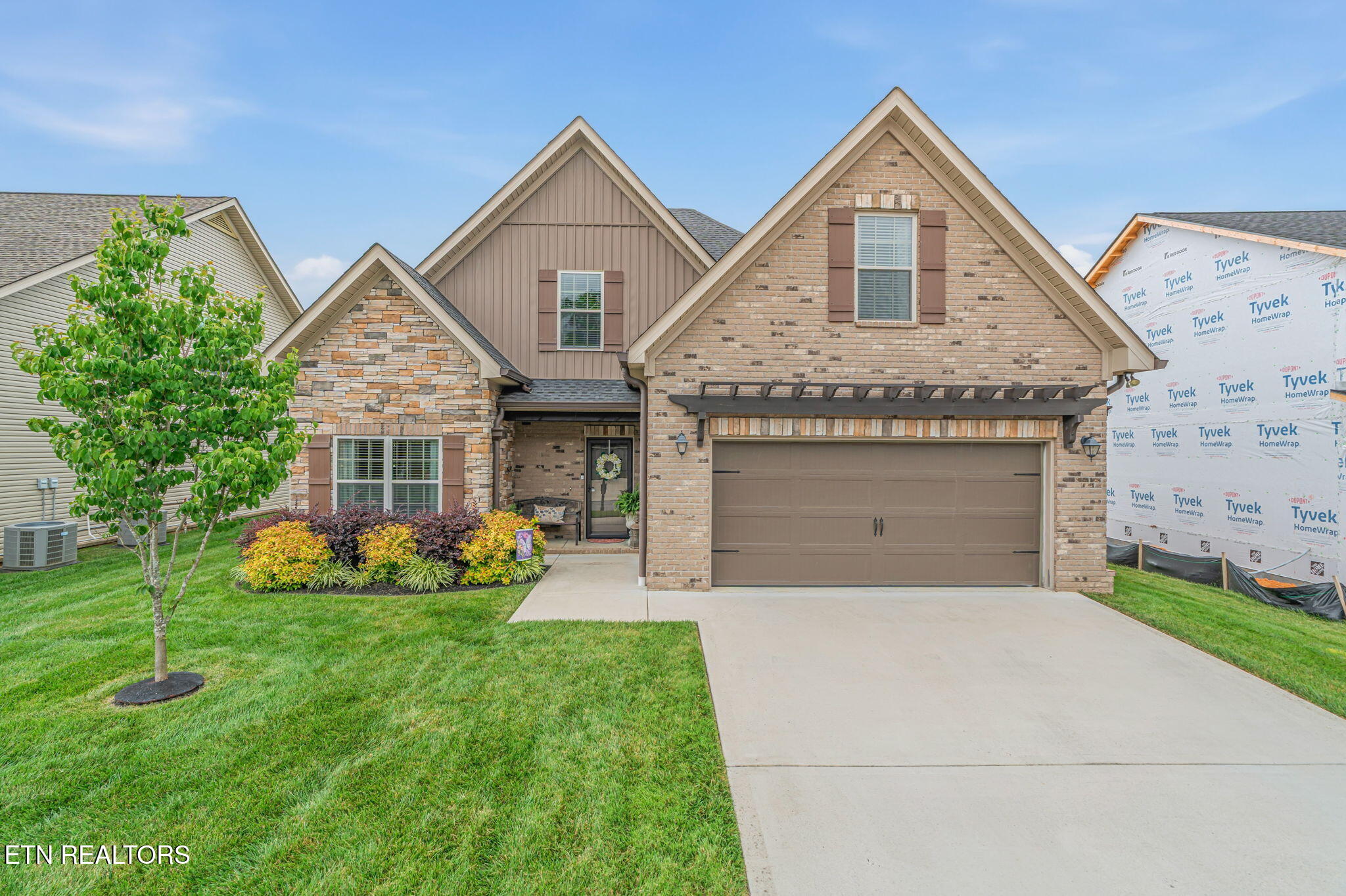 1016 Jacksonian Way Lenoir City TN 37772