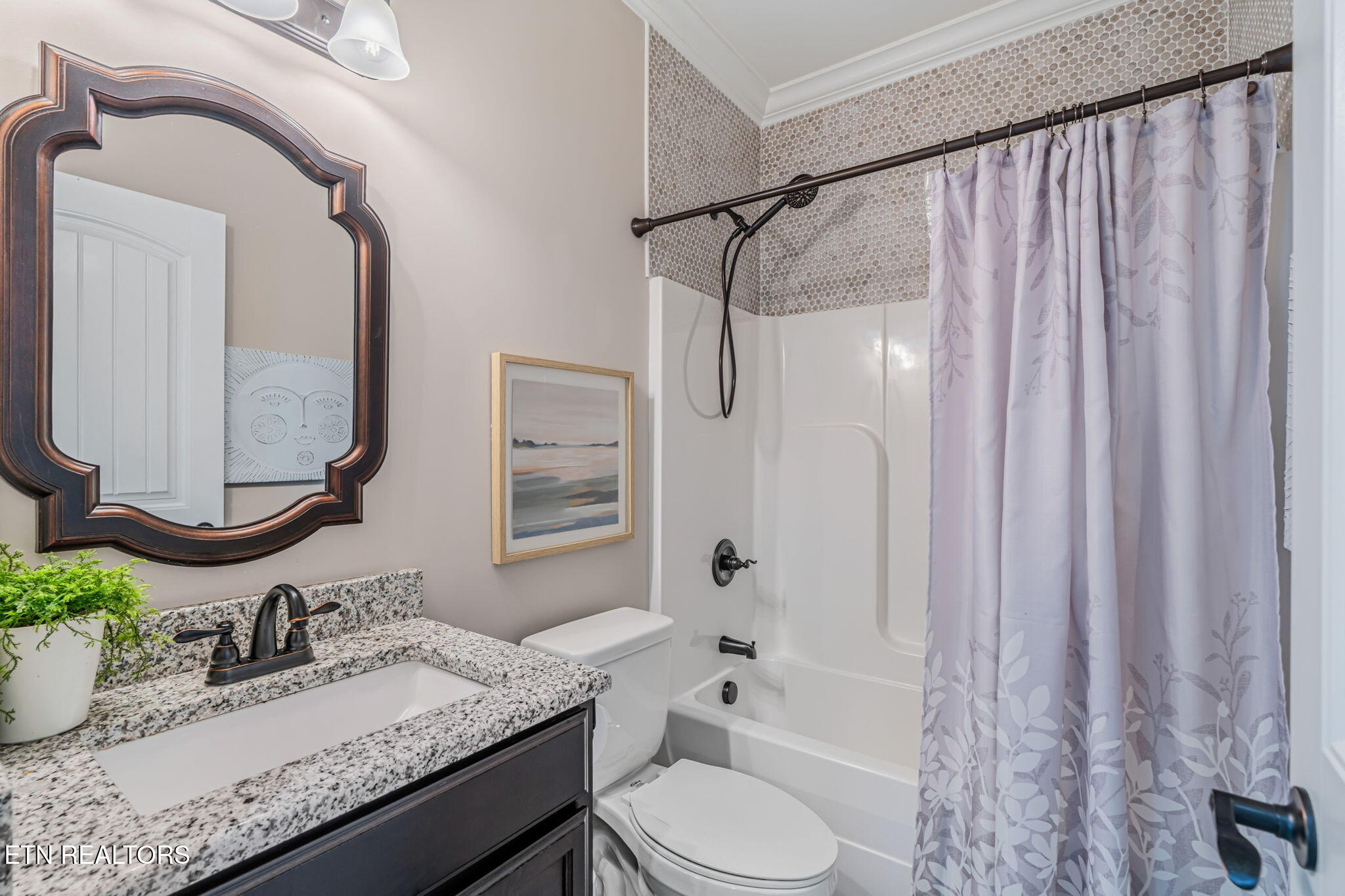 1016 Jacksonian Way Lenoir City TN 37772