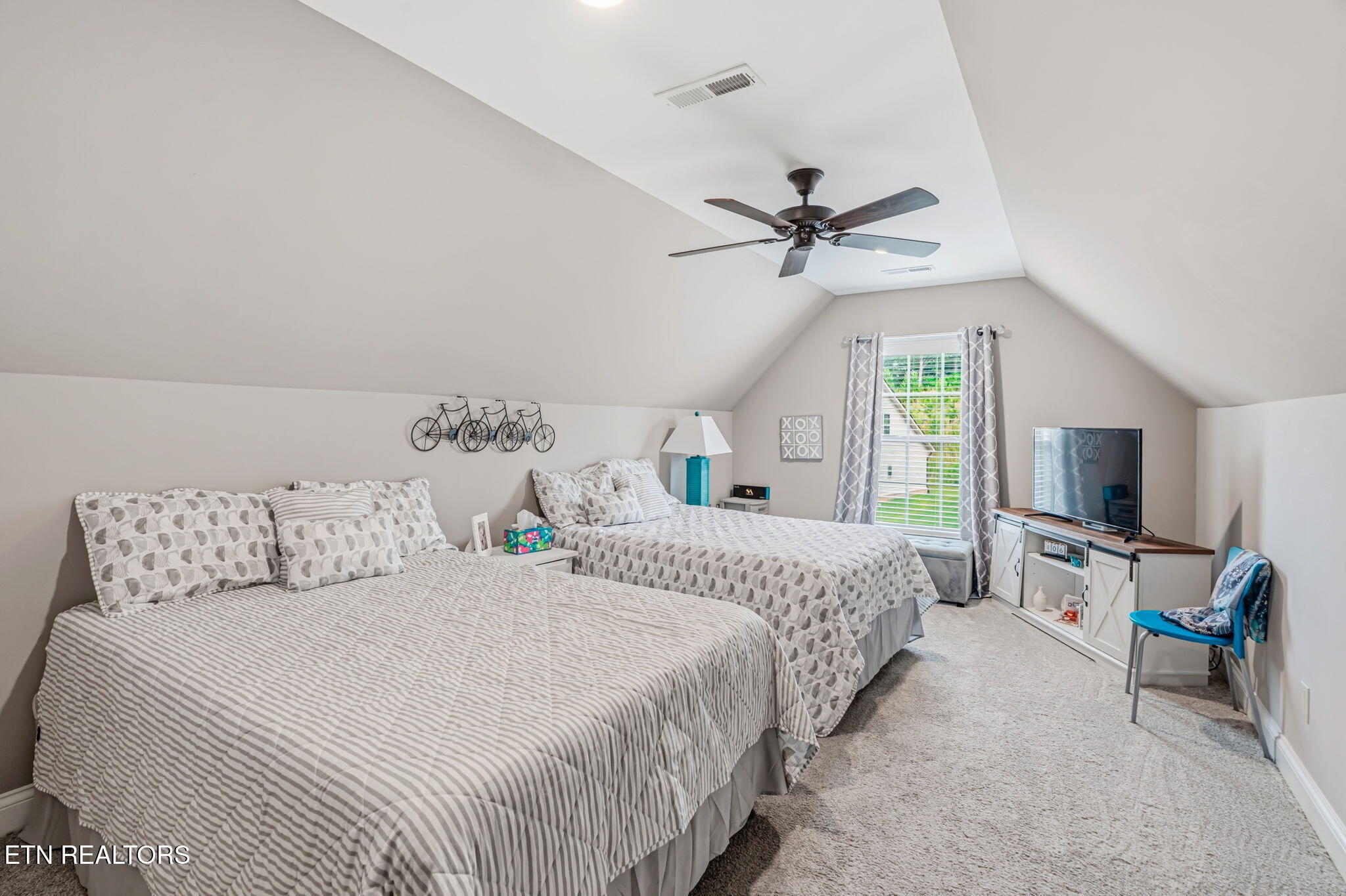 1016 Jacksonian Way Lenoir City TN 37772