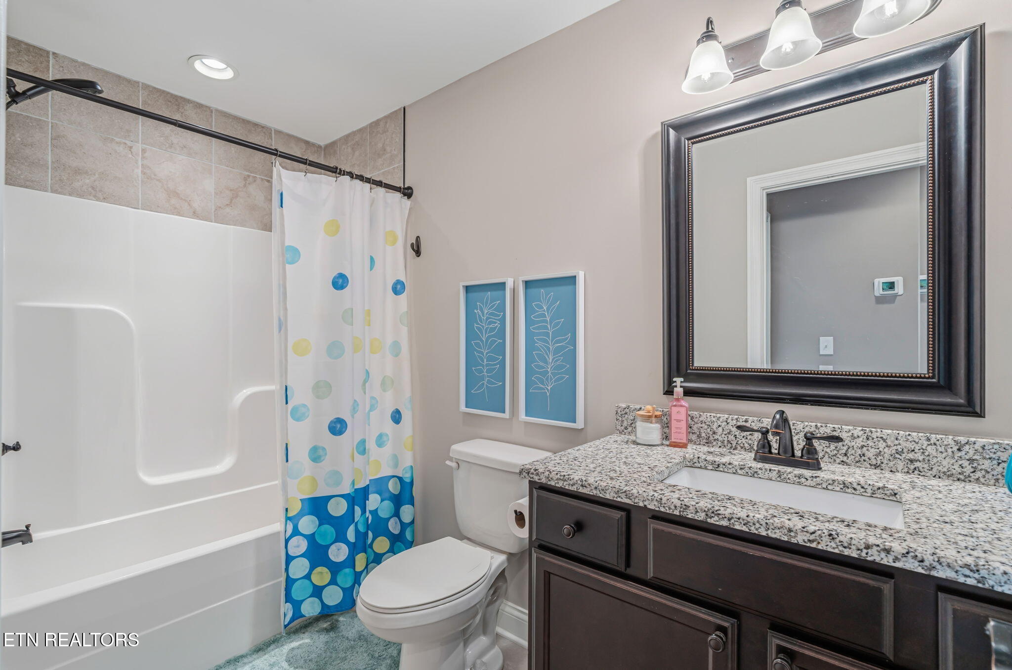 1016 Jacksonian Way Lenoir City TN 37772