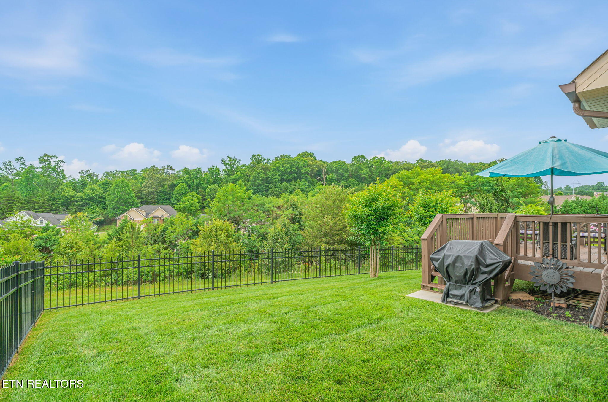 1016 Jacksonian Way Lenoir City TN 37772