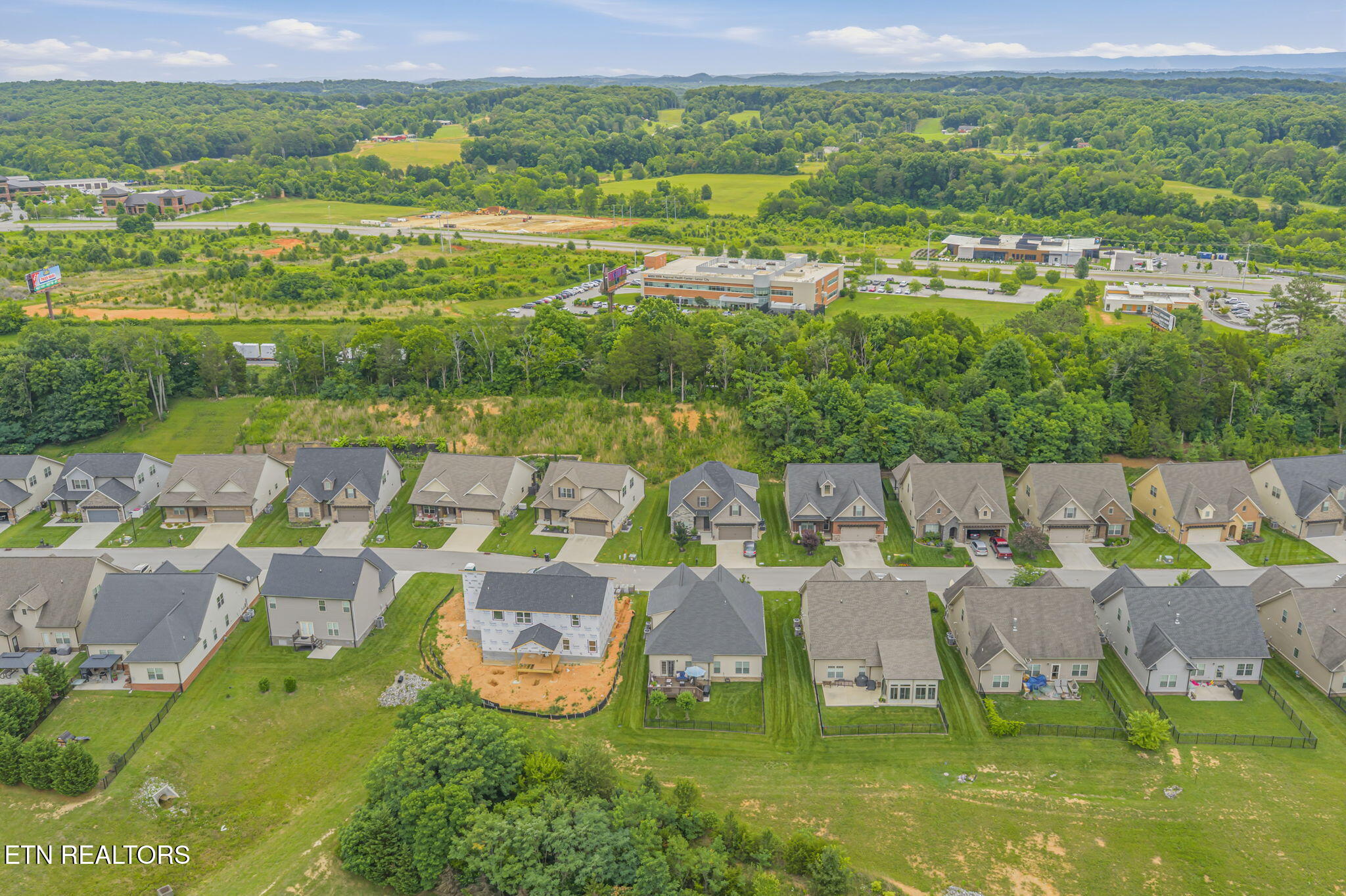1016 Jacksonian Way Lenoir City TN 37772