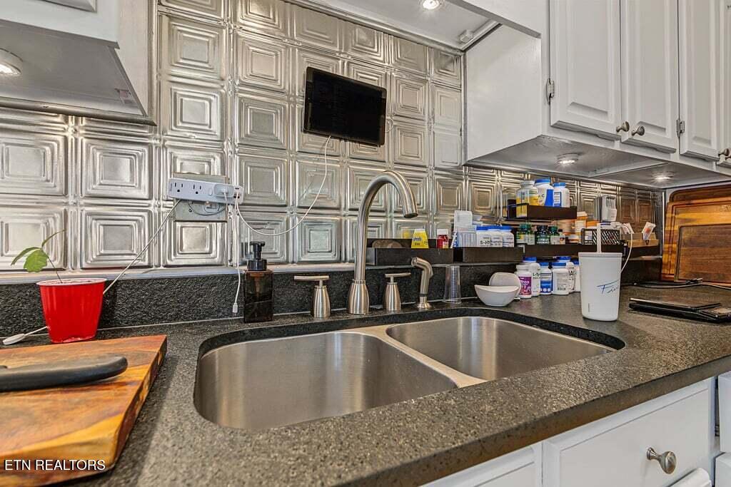 800 Wells Avenue Knoxville TN 37917