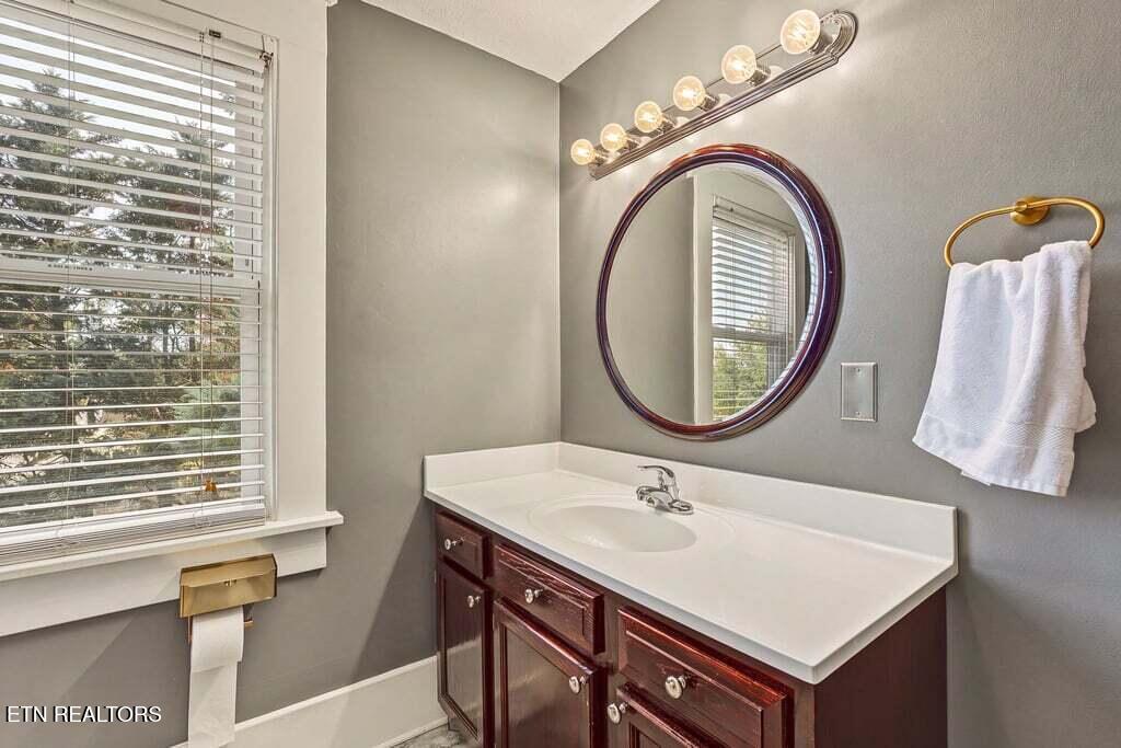 800 Wells Avenue Knoxville TN 37917