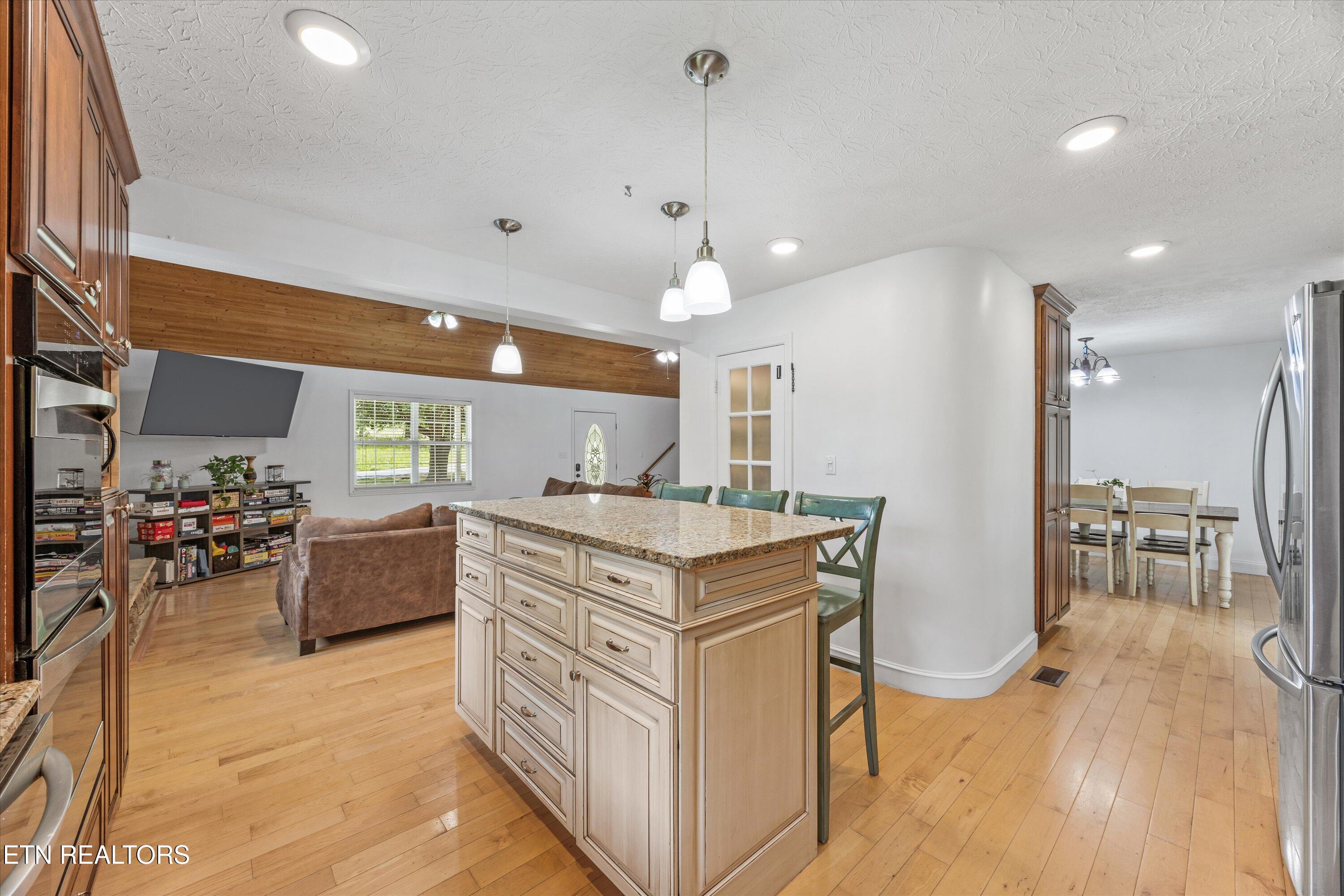 986 Marlow Circle Clinton TN 37716