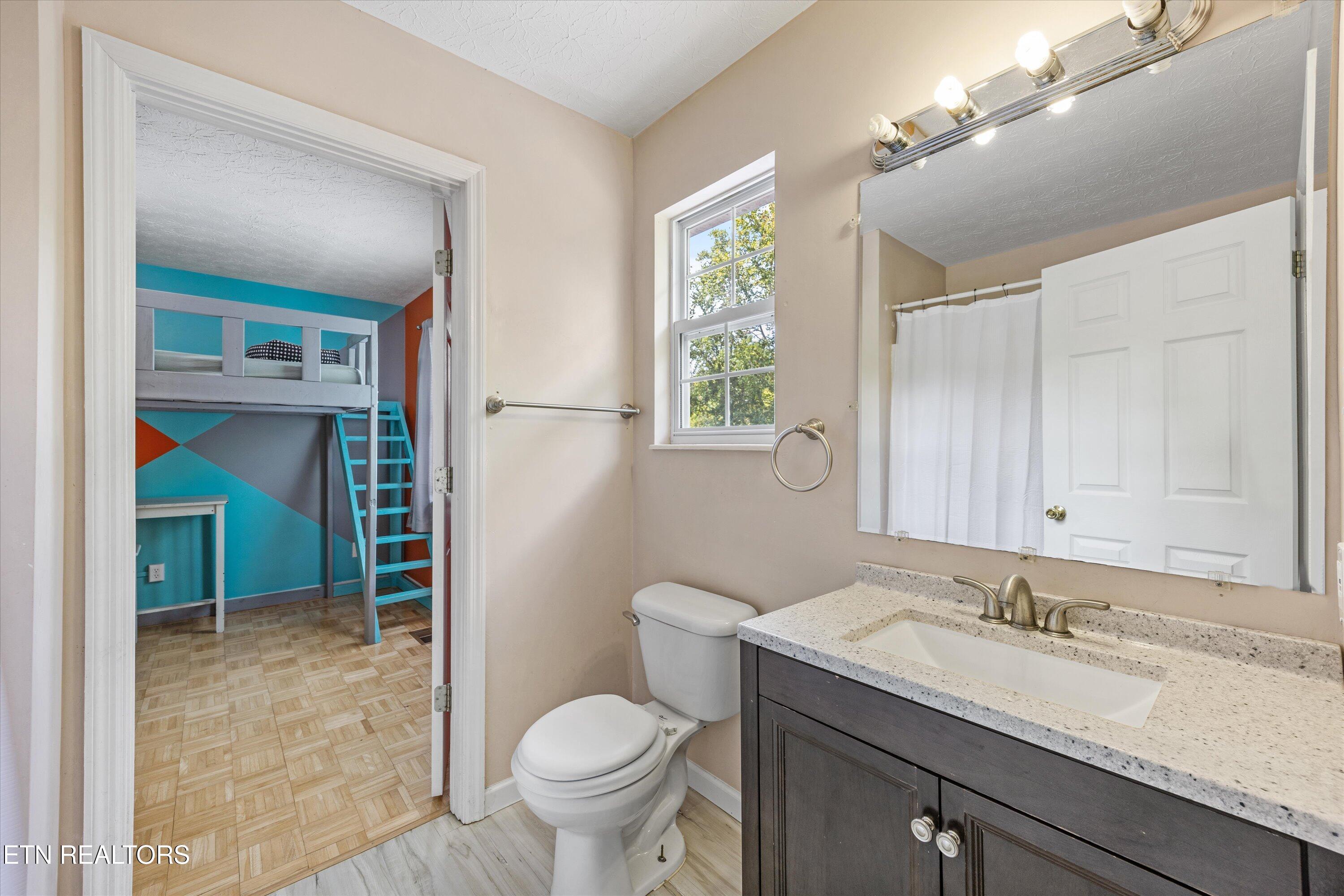 986 Marlow Circle Clinton TN 37716