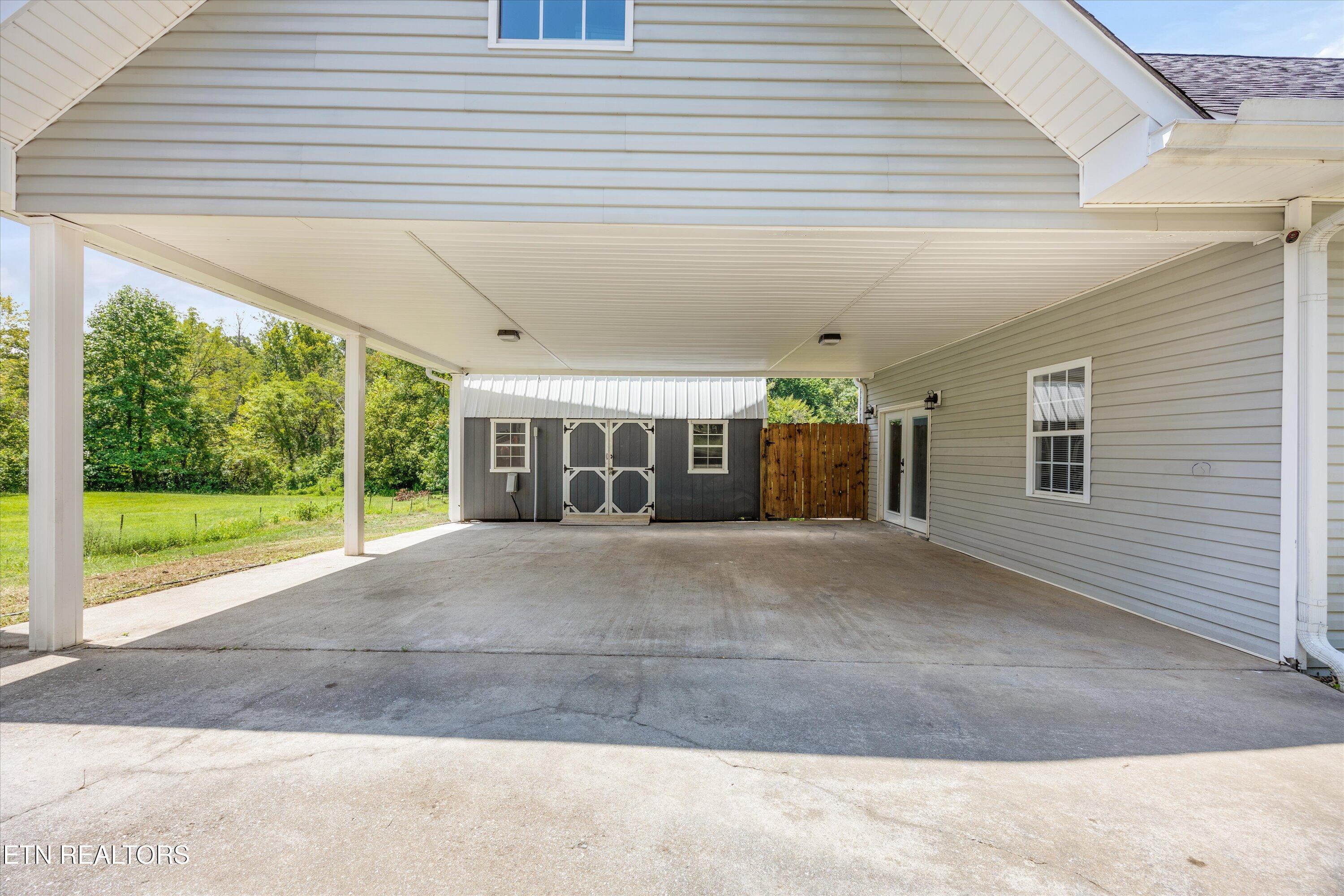 986 Marlow Circle Clinton TN 37716