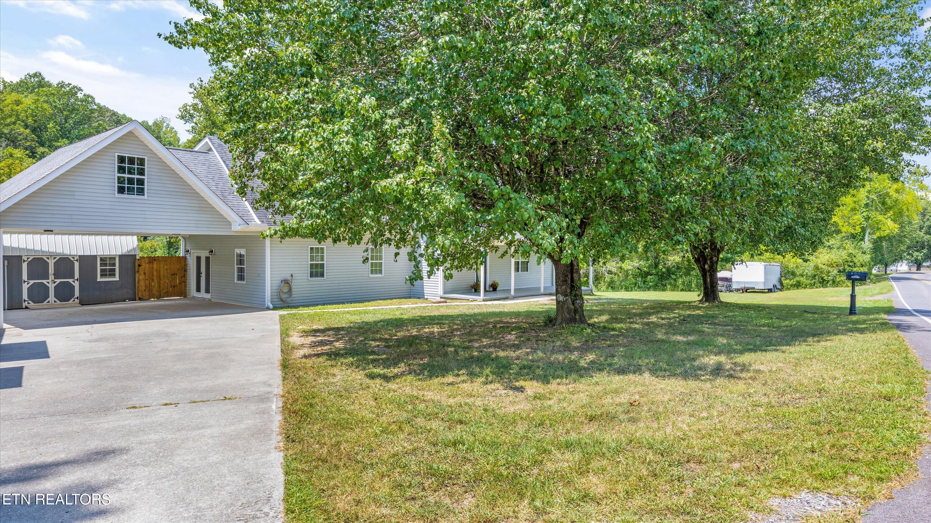 986 Marlow Circle Clinton TN 37716
