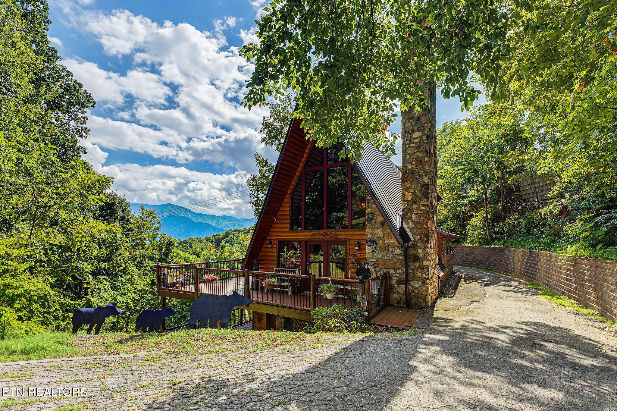 1404 S Baden Drive Gatlinburg TN 37738