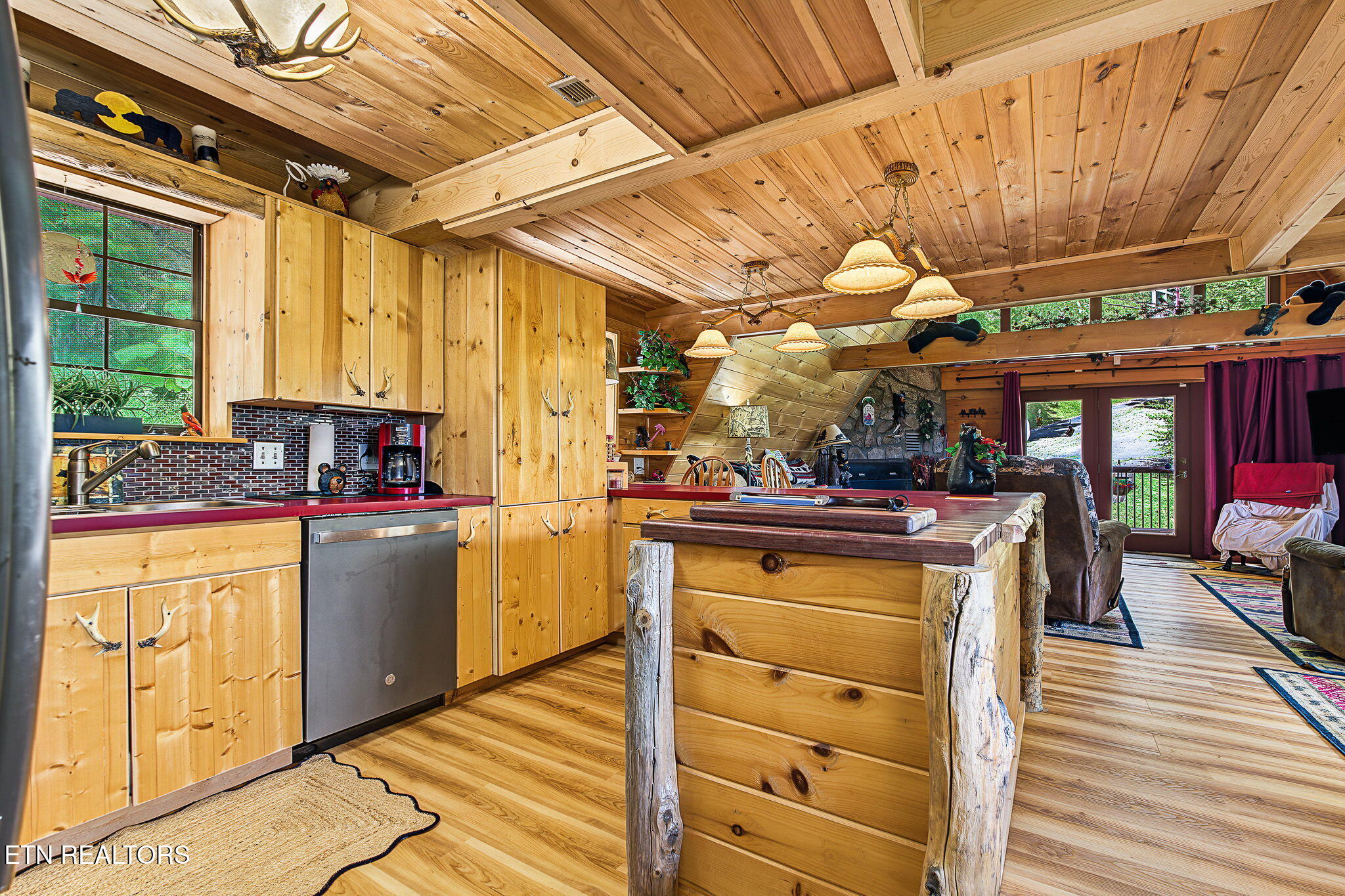 1404 S Baden Drive Gatlinburg TN 37738